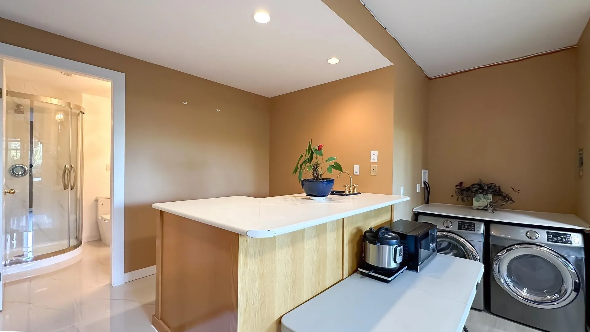 4825 Headland Close