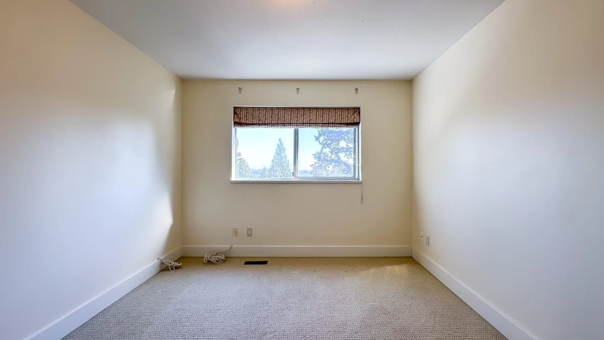 4825 Headland Close