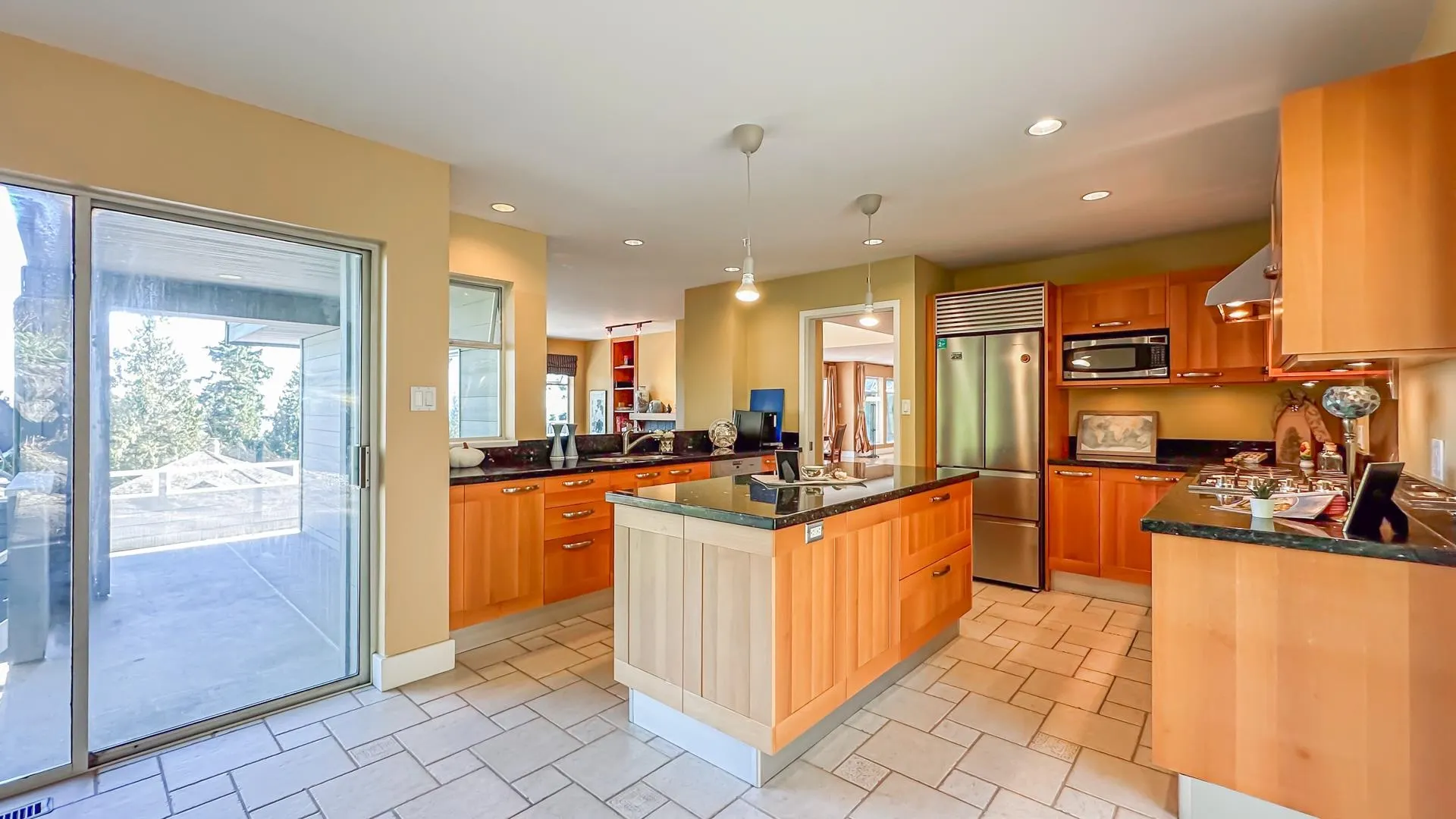 4825 Headland Close