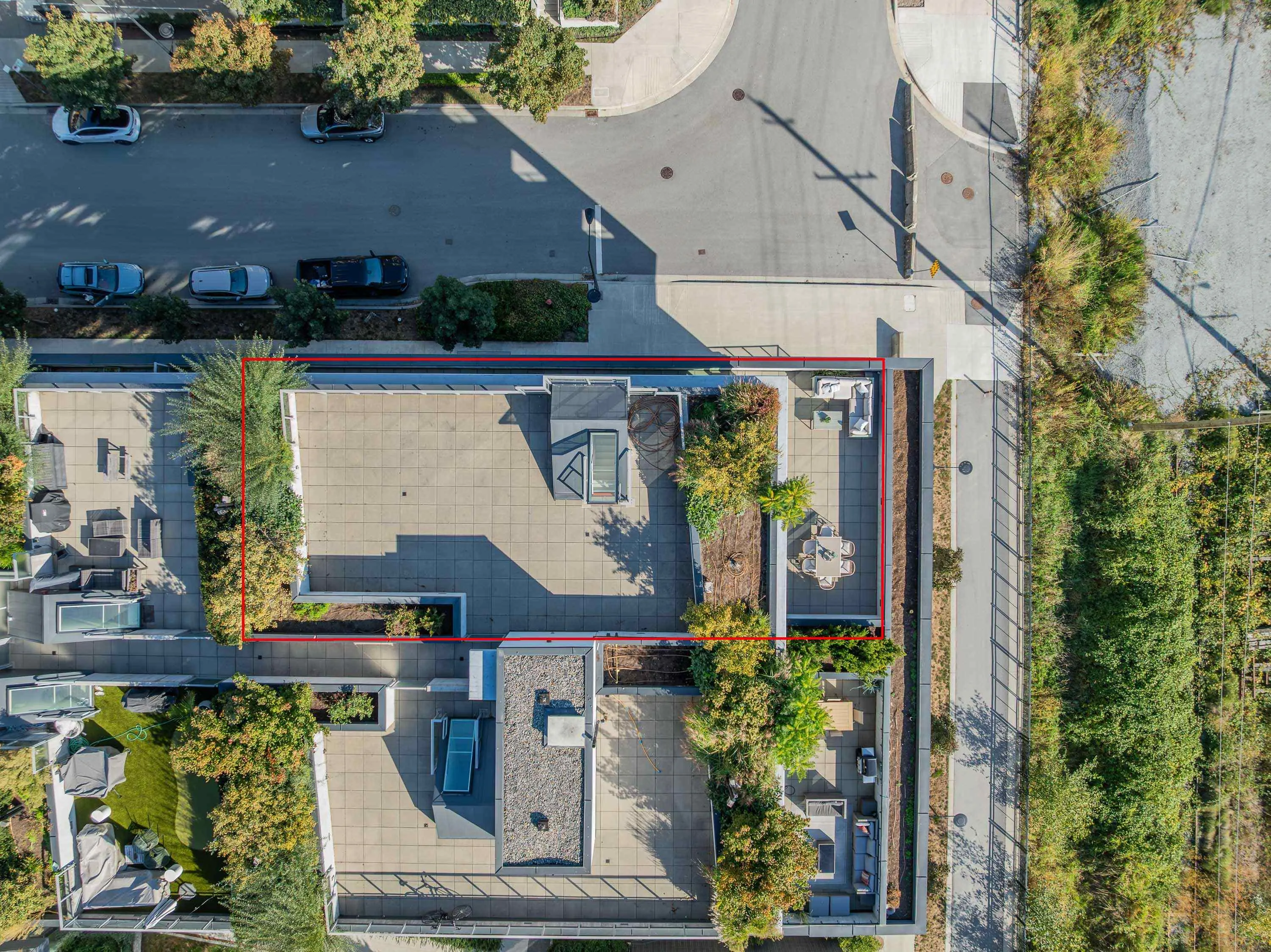 PH 655 8575 Rivergrass Drive