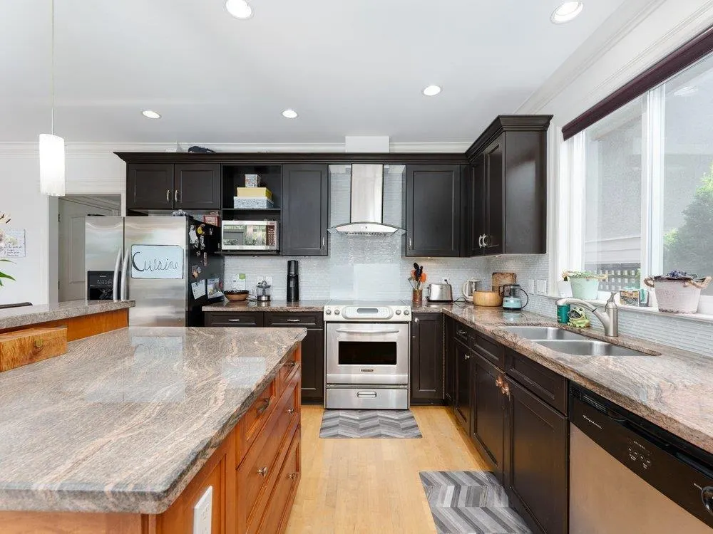 331 W 14th Street