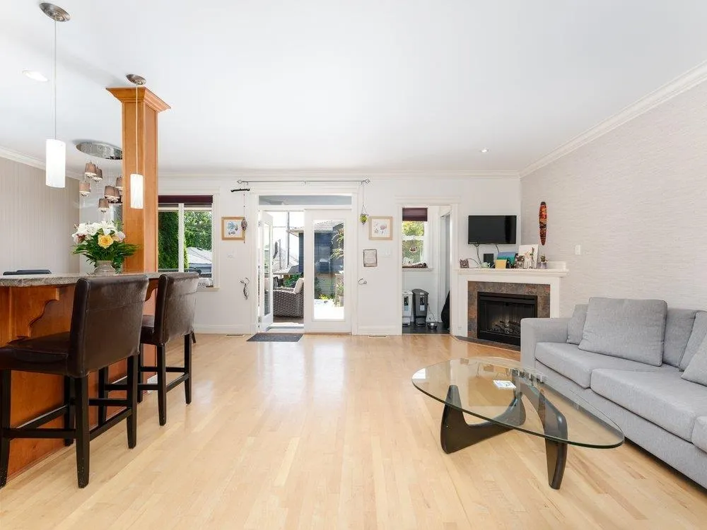 331 W 14th Street
