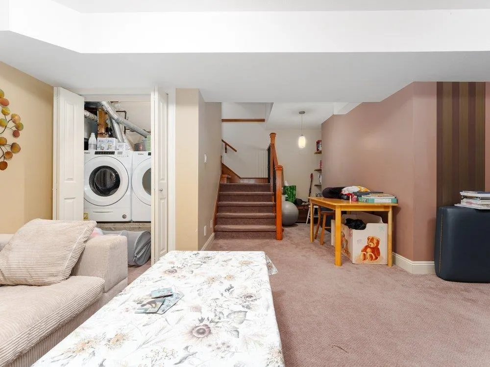 331 W 14th Street