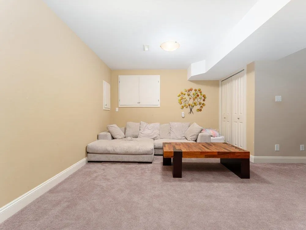 331 W 14th Street