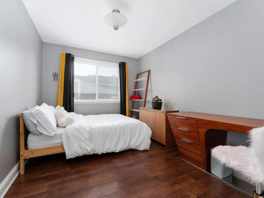 331 W 14th Street