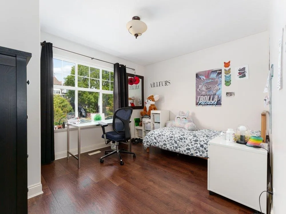 331 W 14th Street