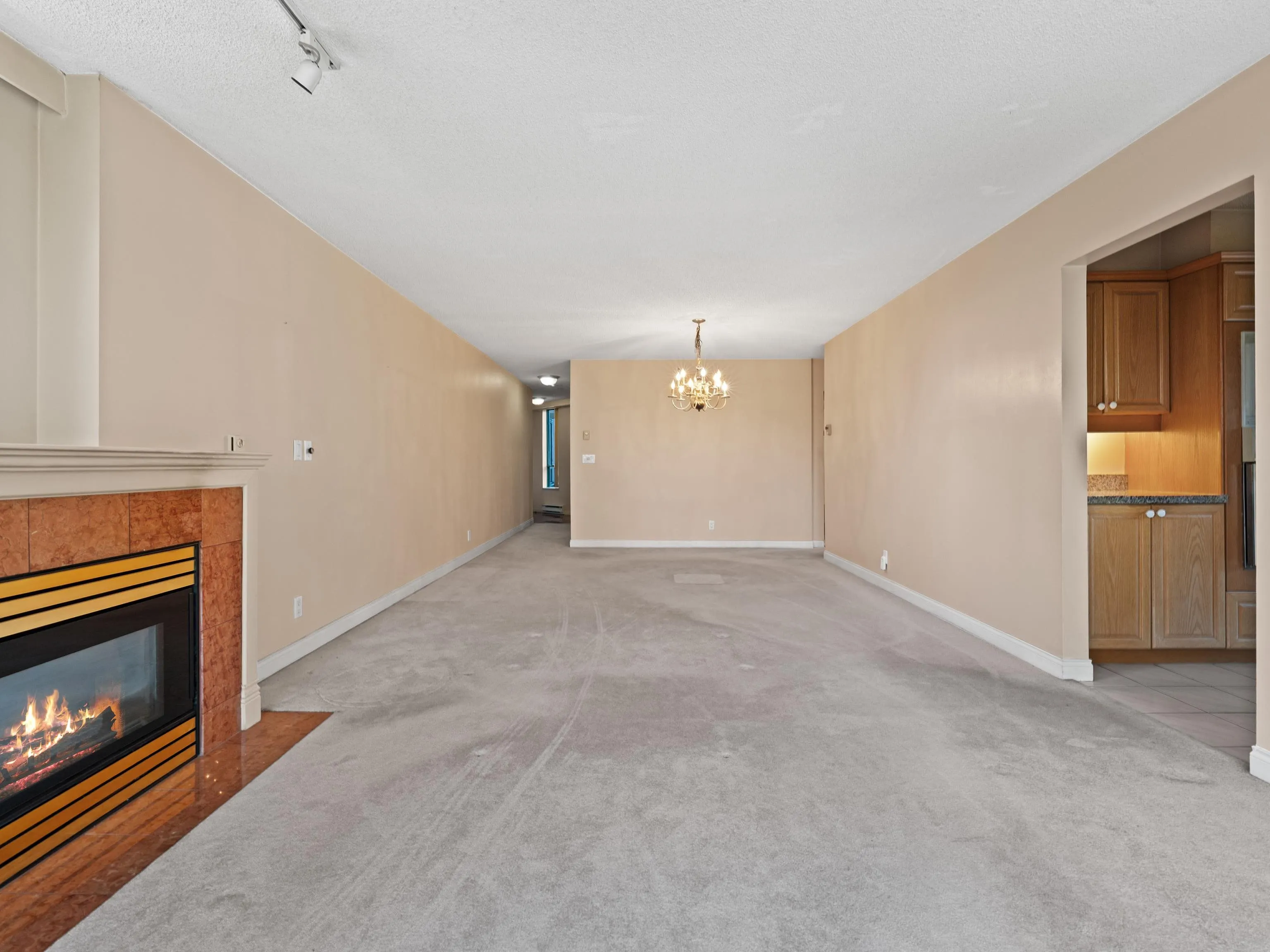 7A 338 Taylor Way