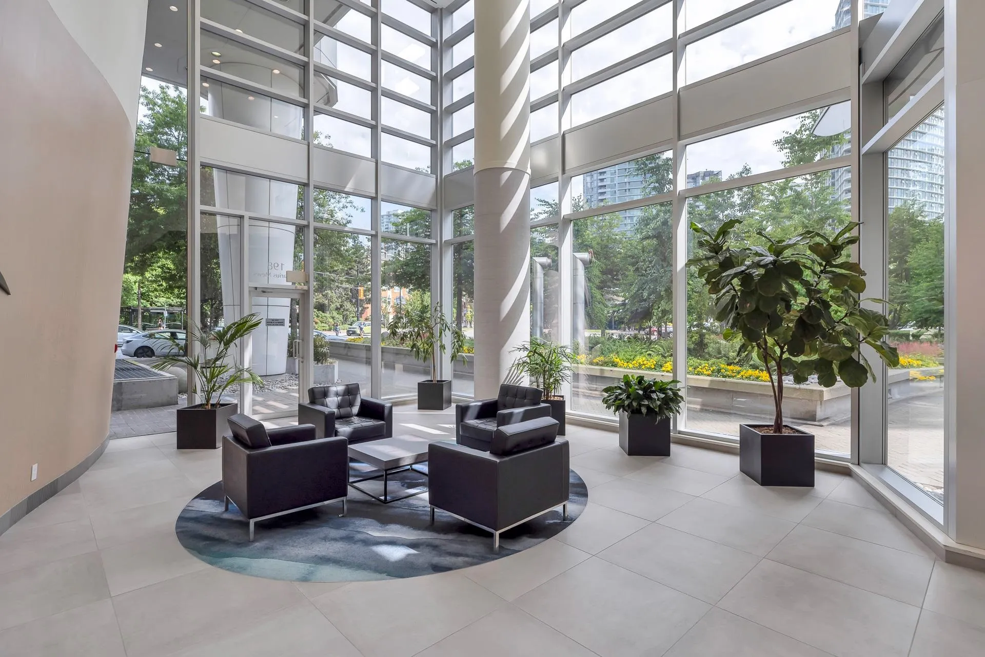 1608 198 Aquarius Mews