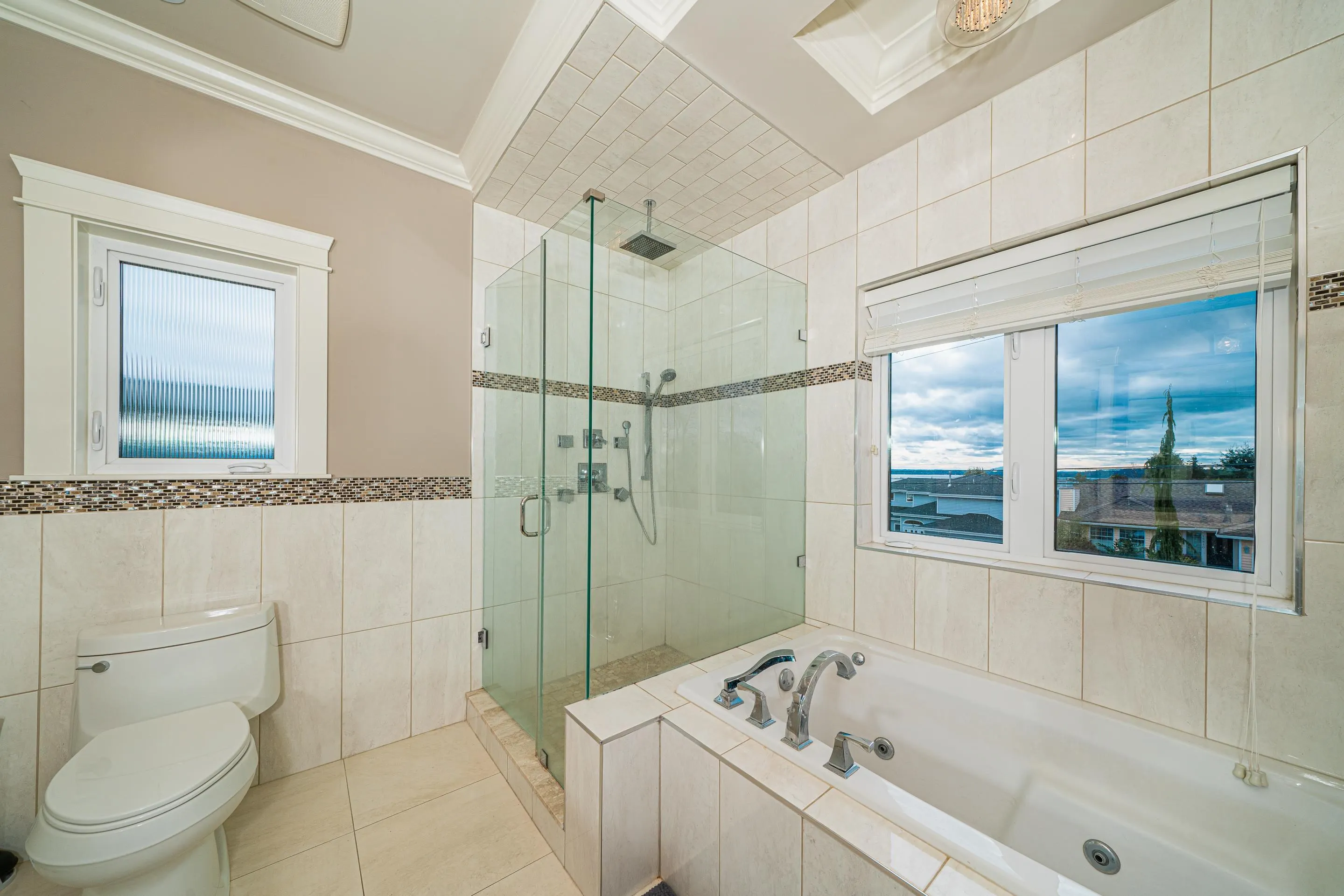 15807 Buena Vista Avenue