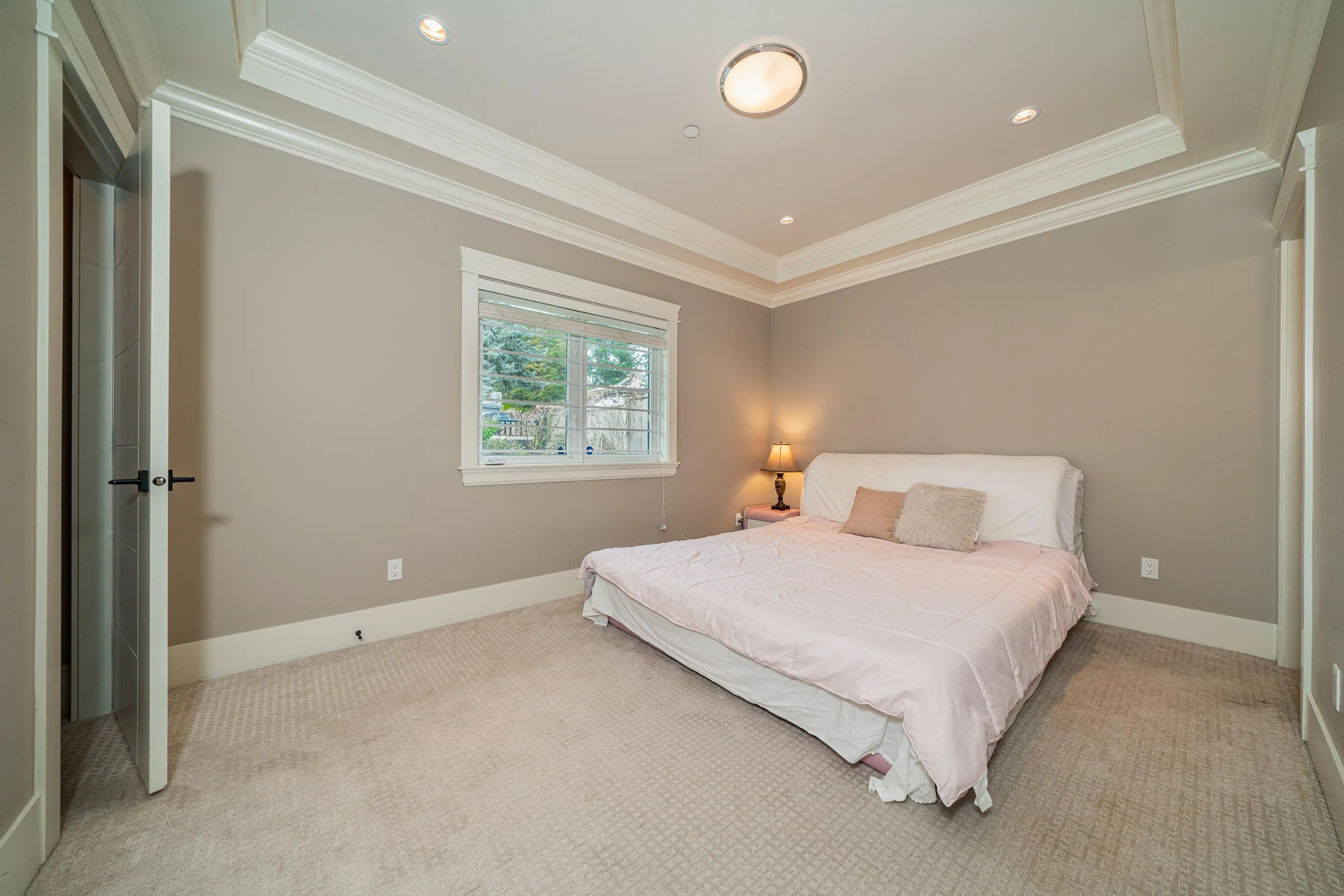 15807 Buena Vista Avenue