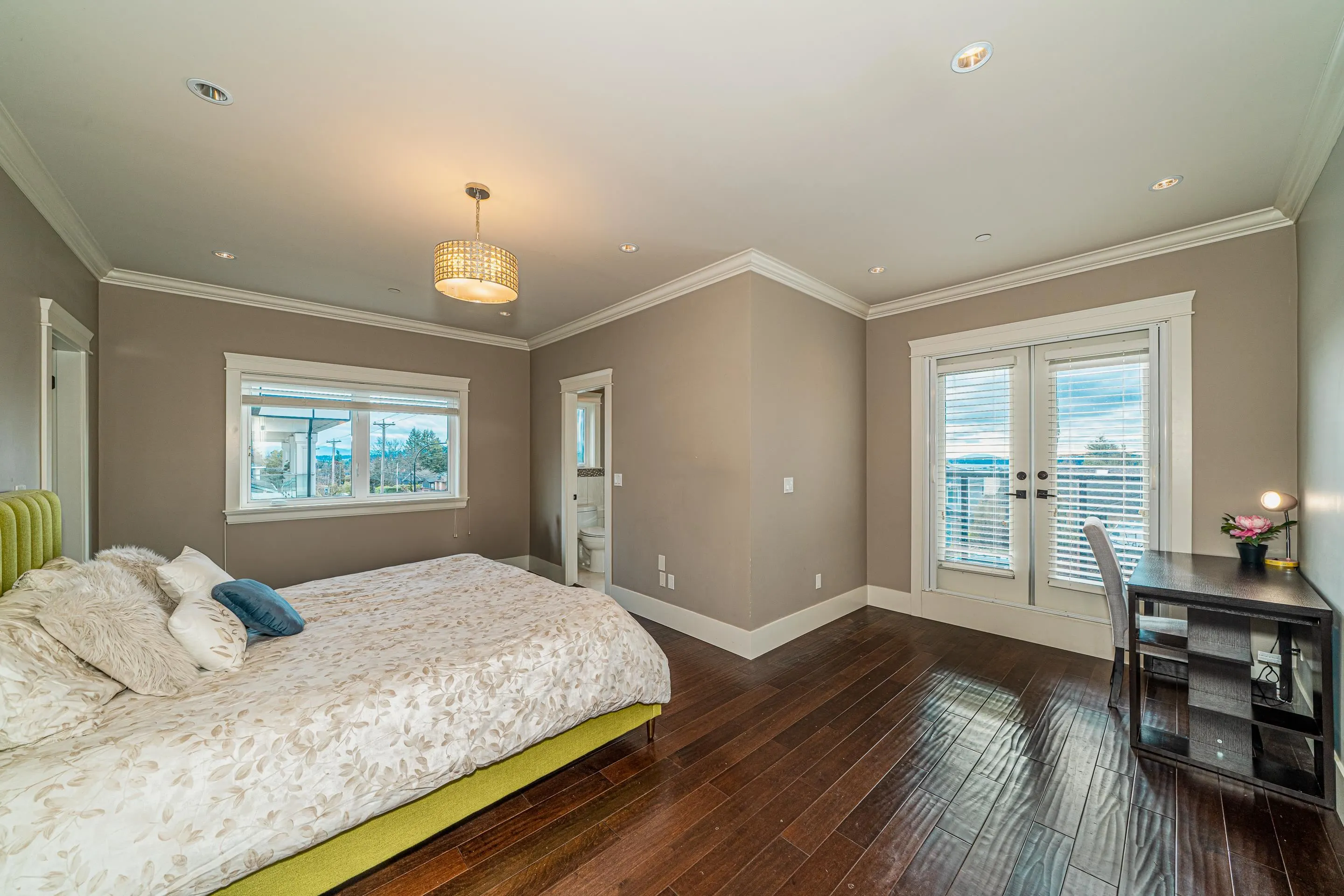 15807 Buena Vista Avenue