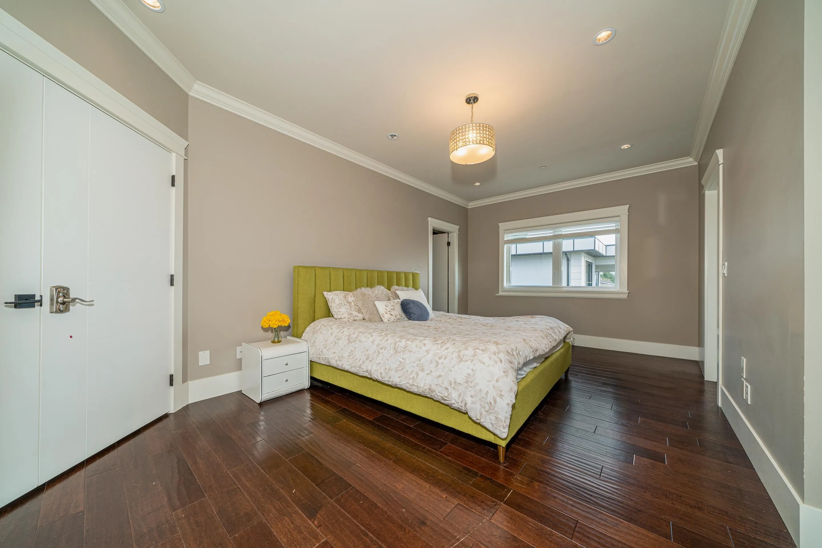 15807 Buena Vista Avenue