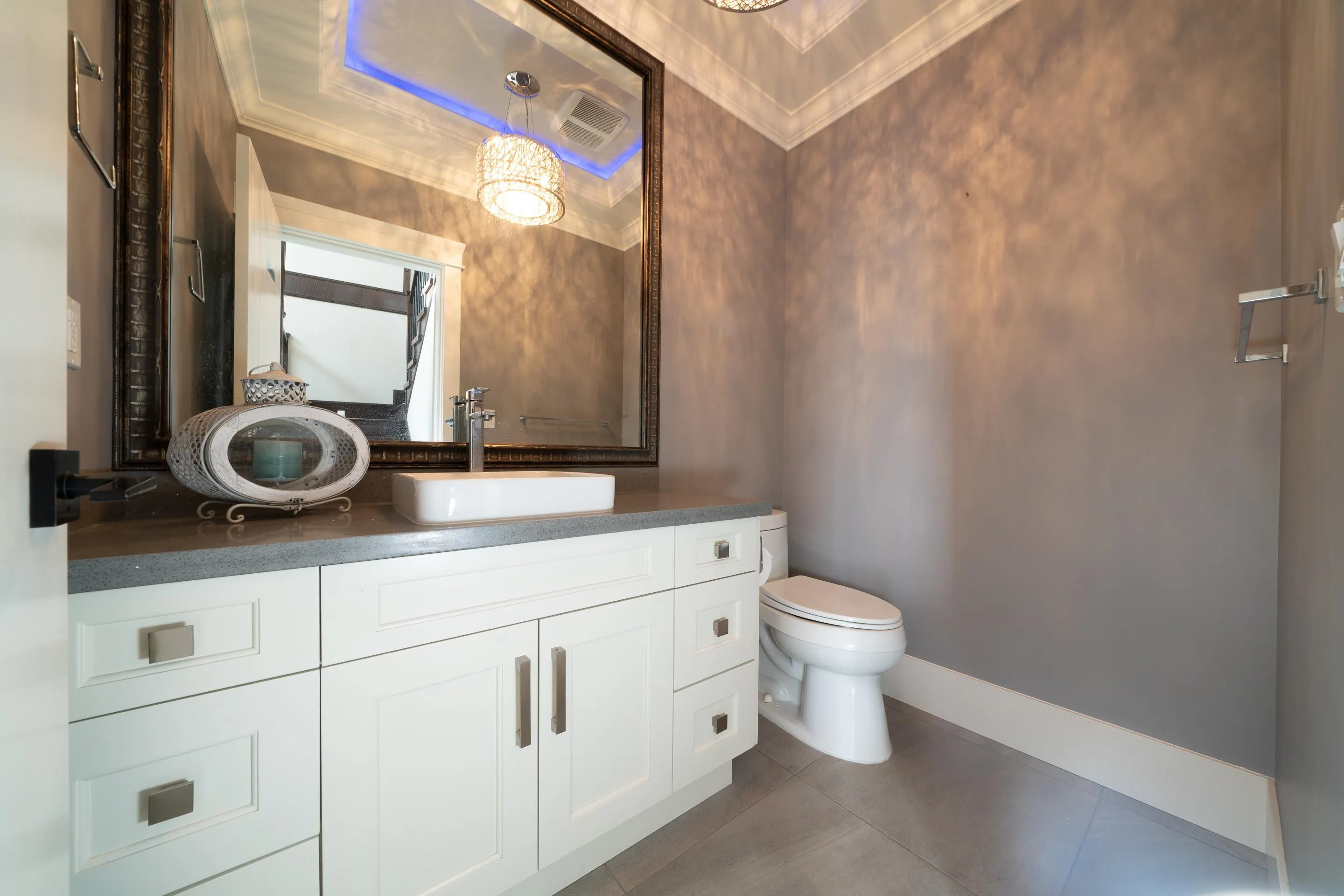 15807 Buena Vista Avenue