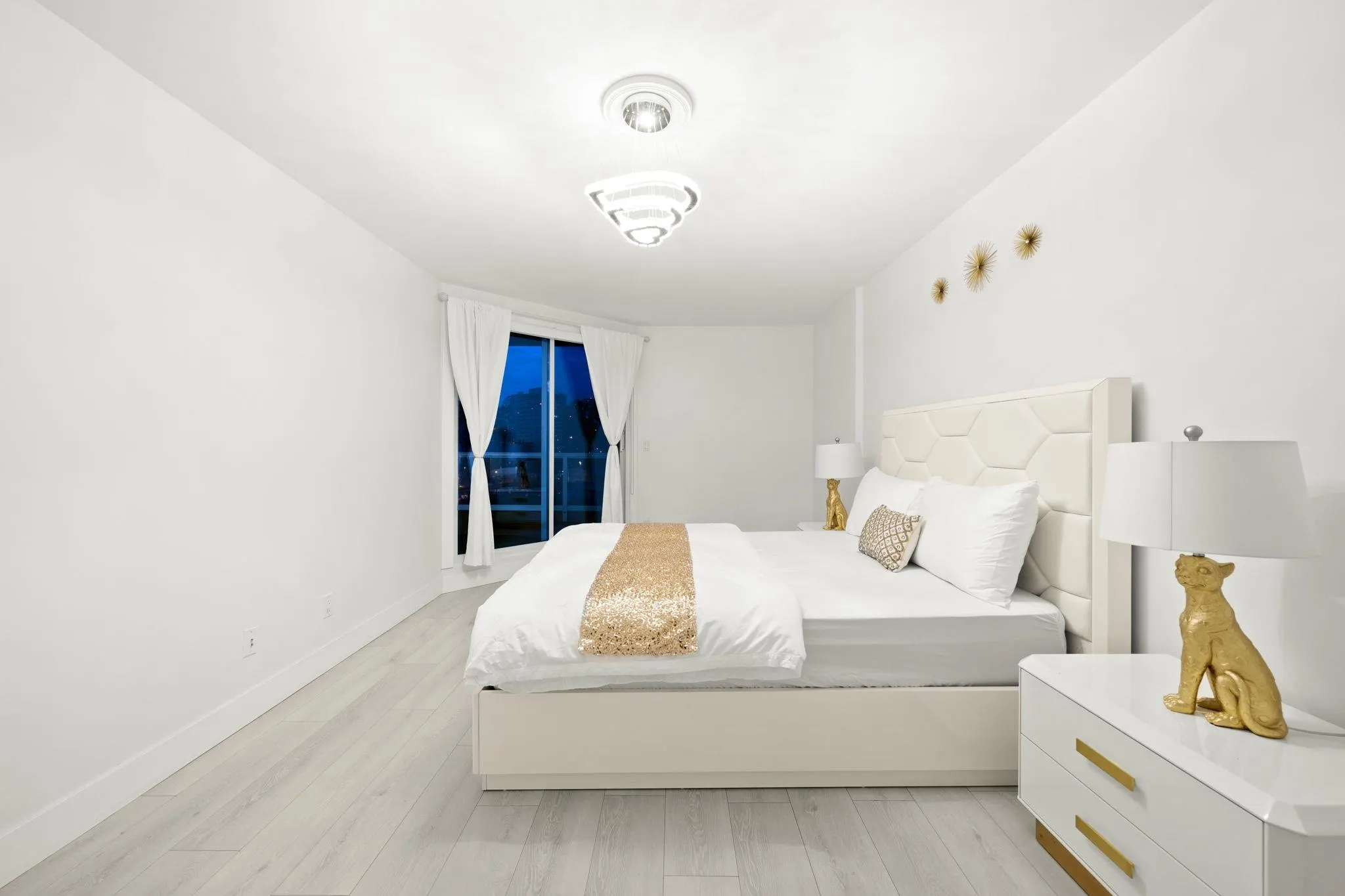 905 1185 Quayside Drive