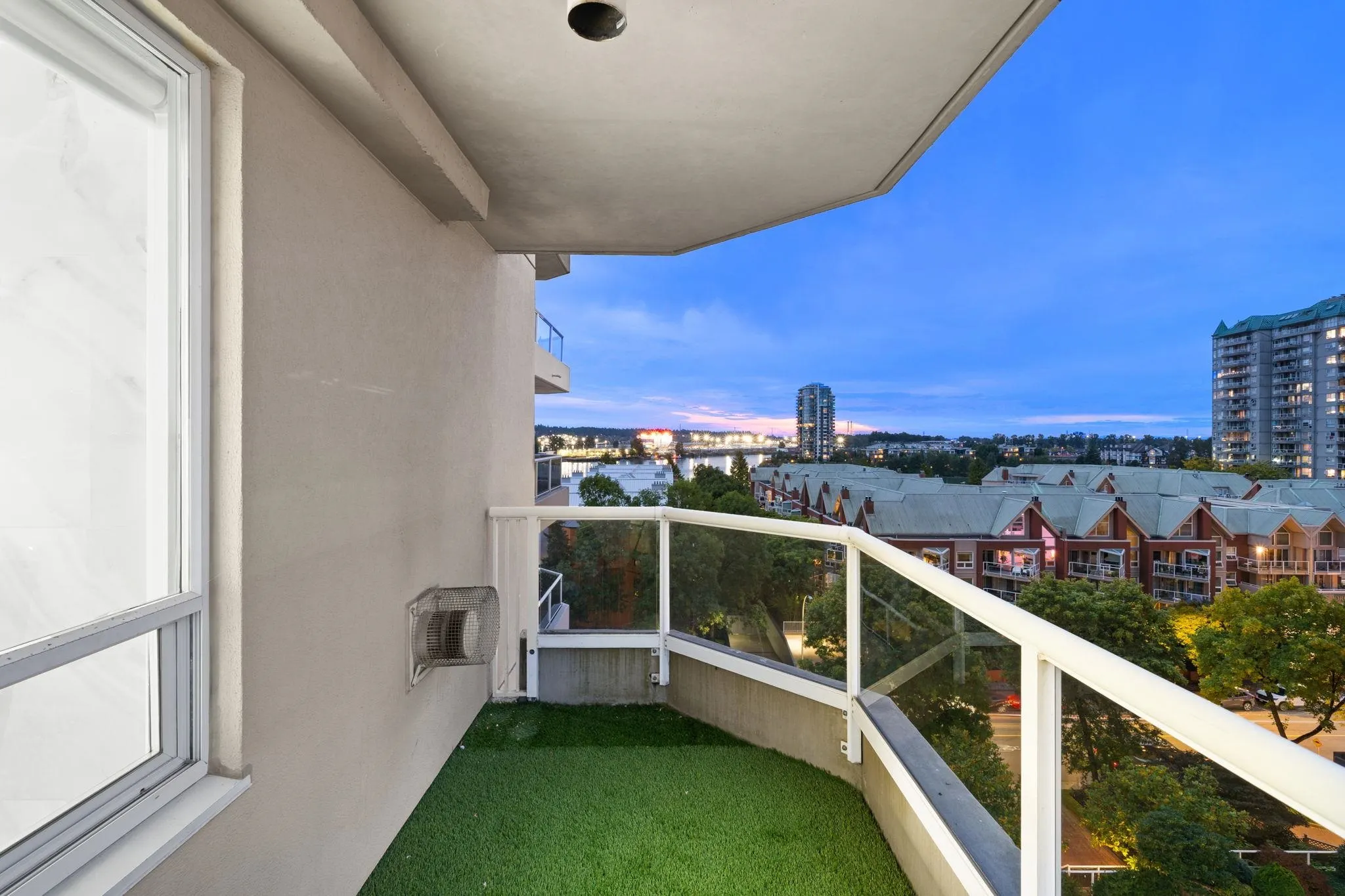905 1185 Quayside Drive