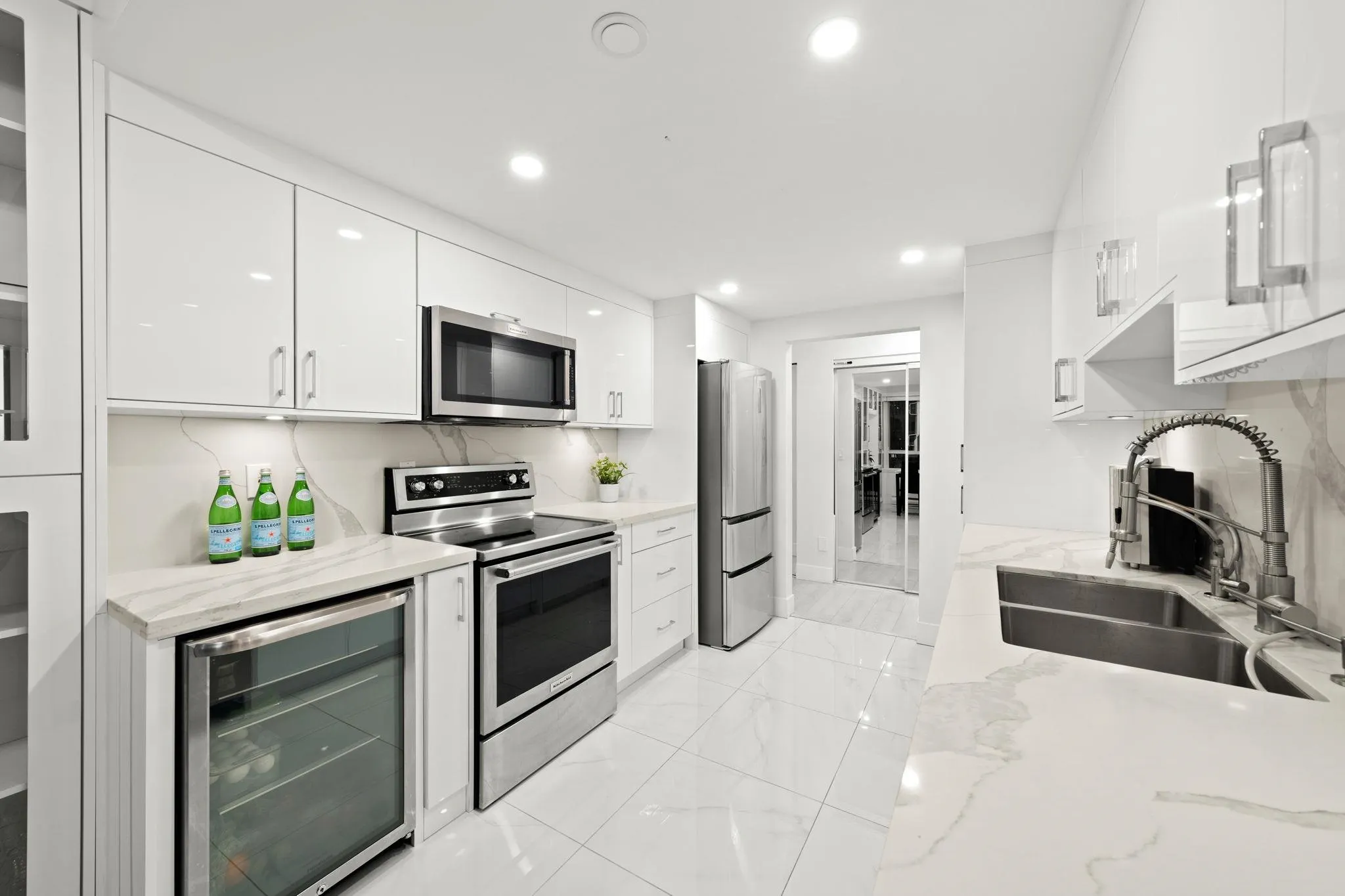 905 1185 Quayside Drive