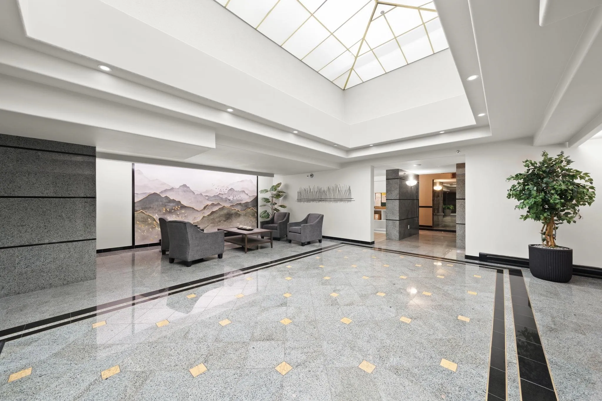 905 1185 Quayside Drive