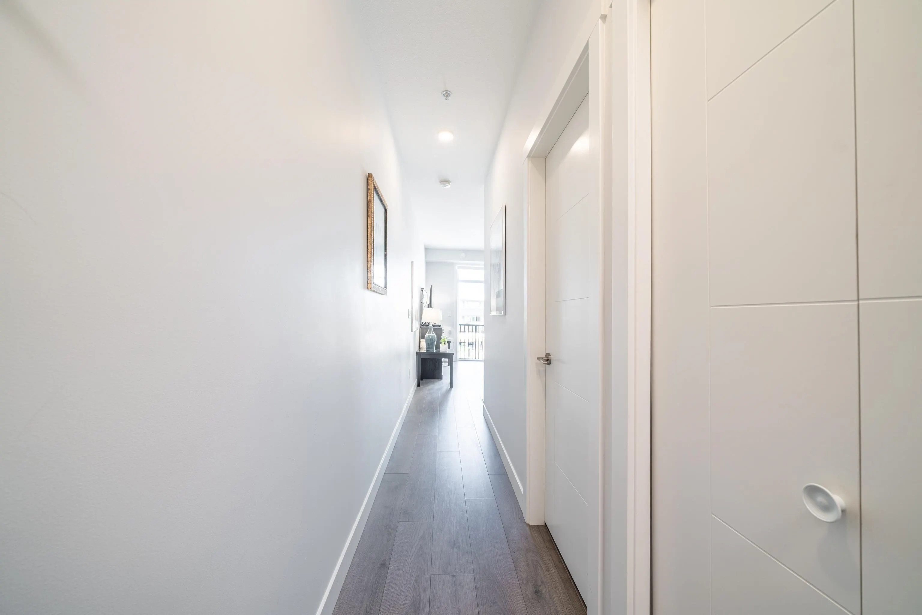 206 20686 Eastleigh Crescent