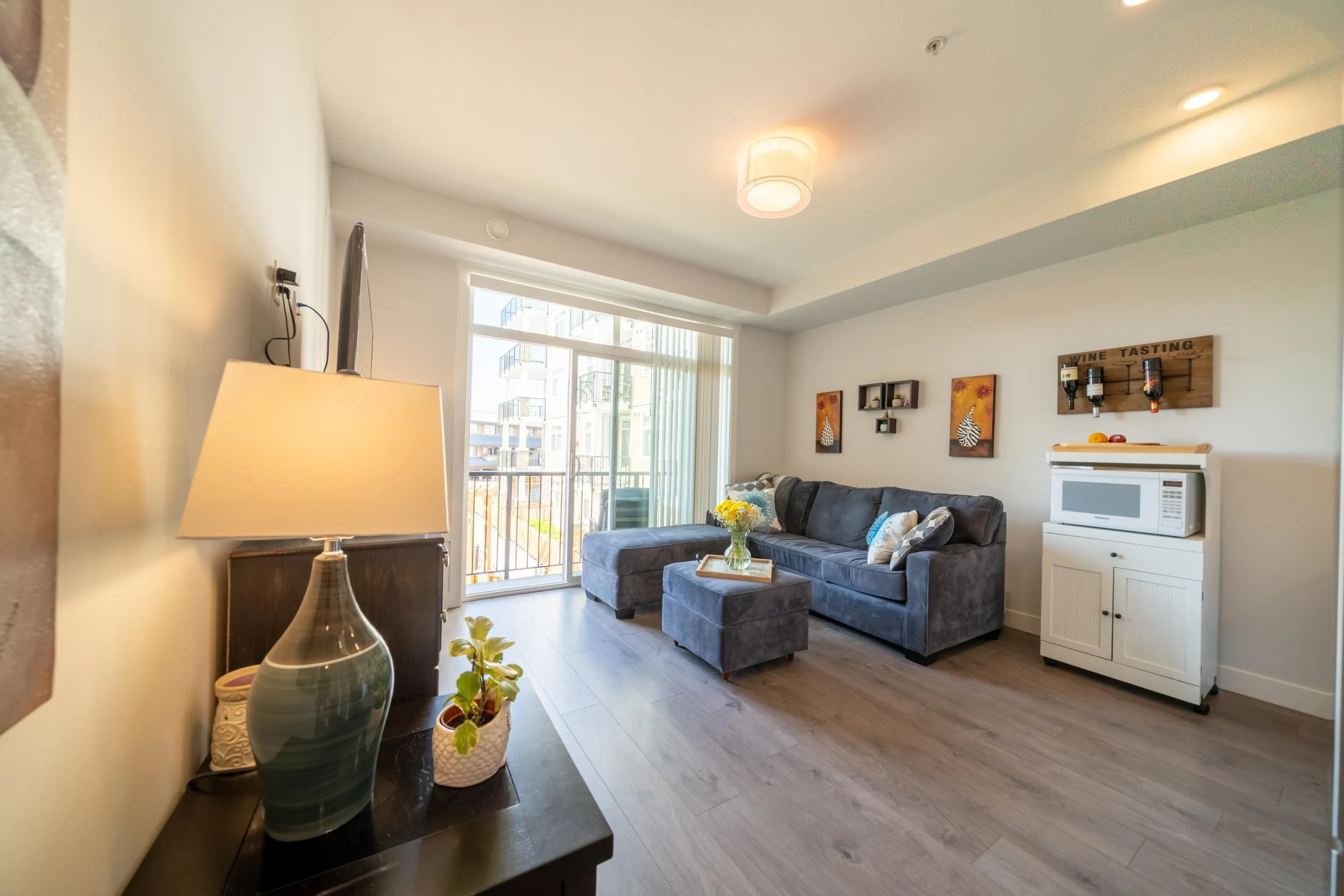 206 20686 Eastleigh Crescent