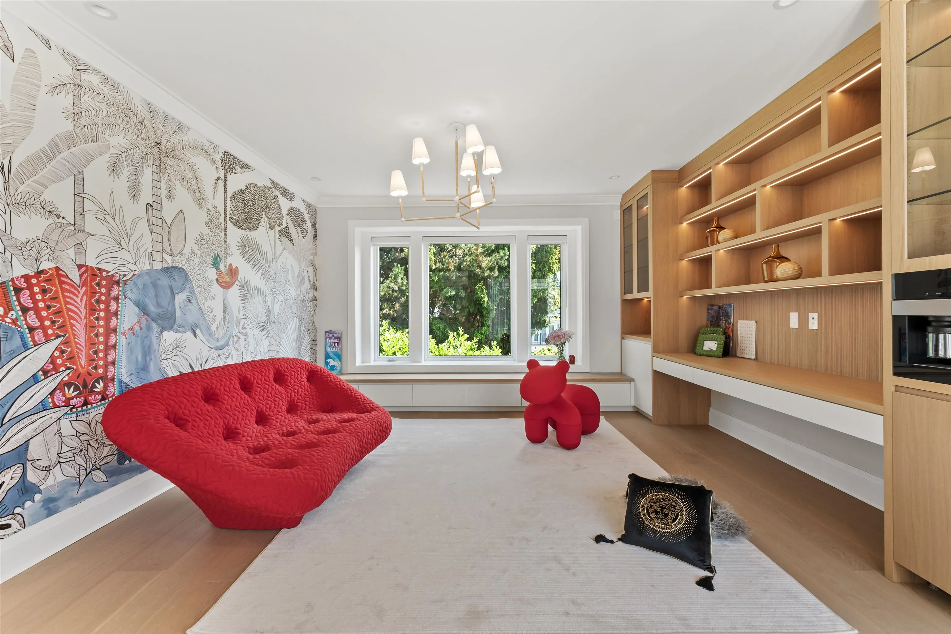 5747 Newton Wynd