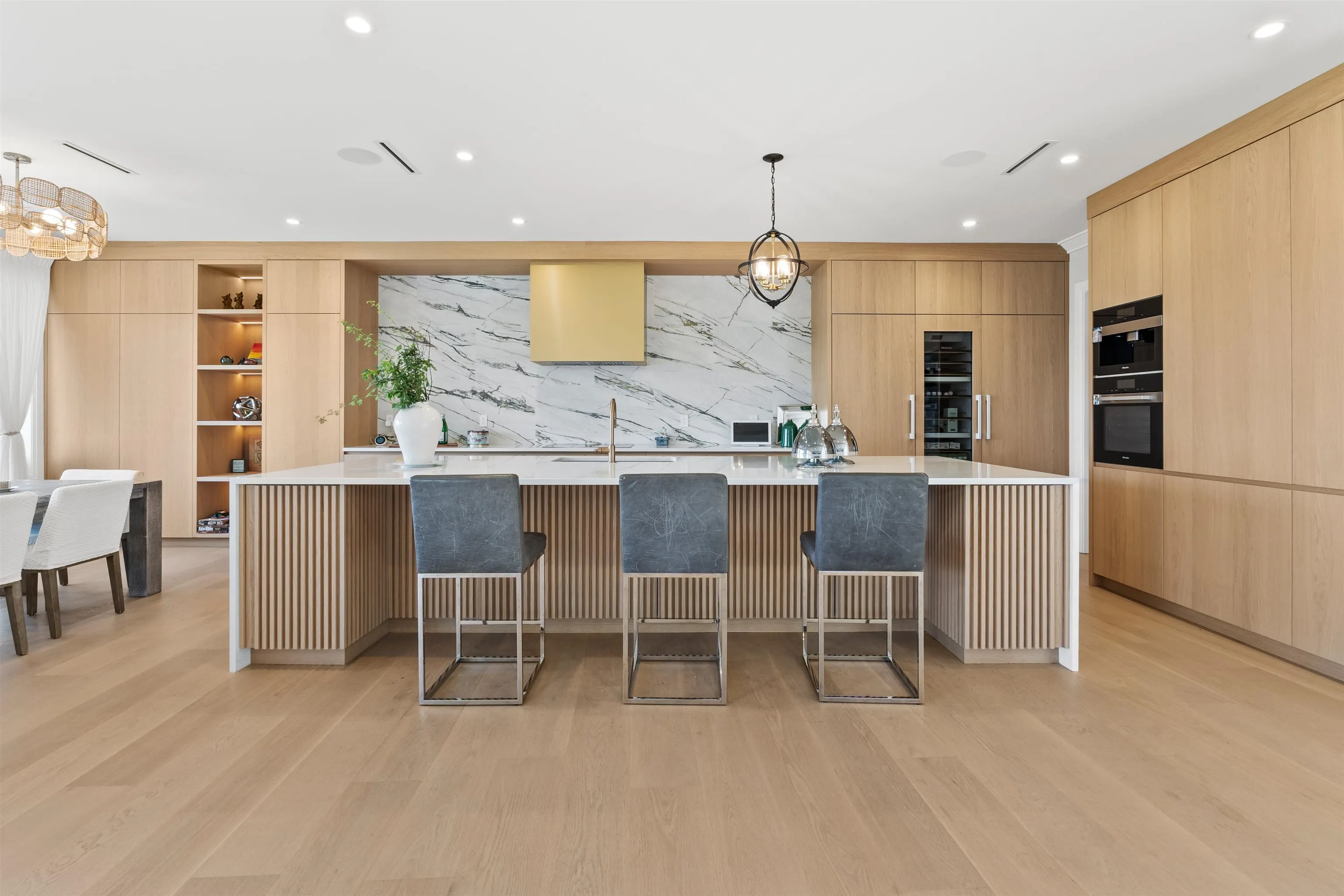 5747 Newton Wynd