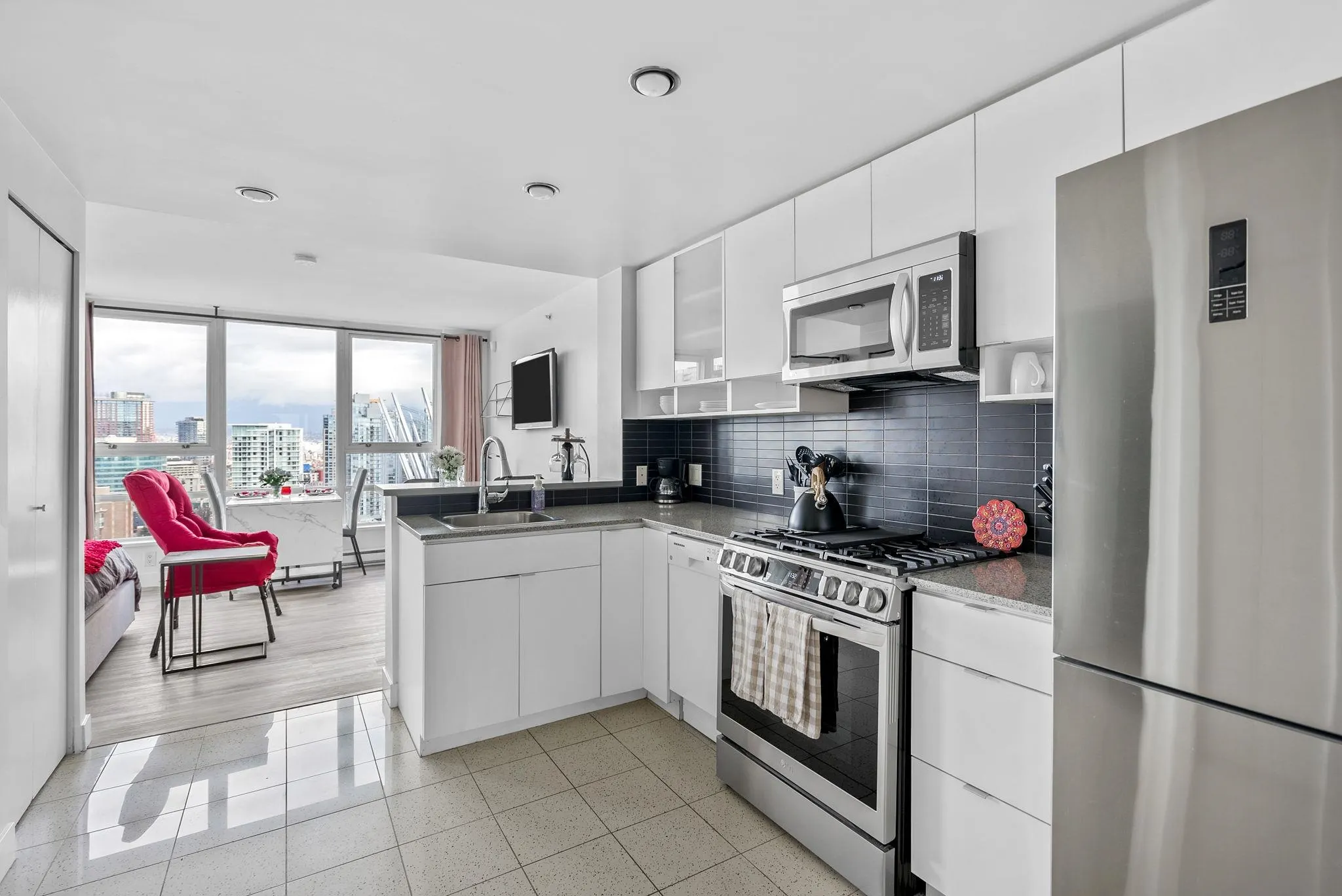 3106 928 Beatty Street