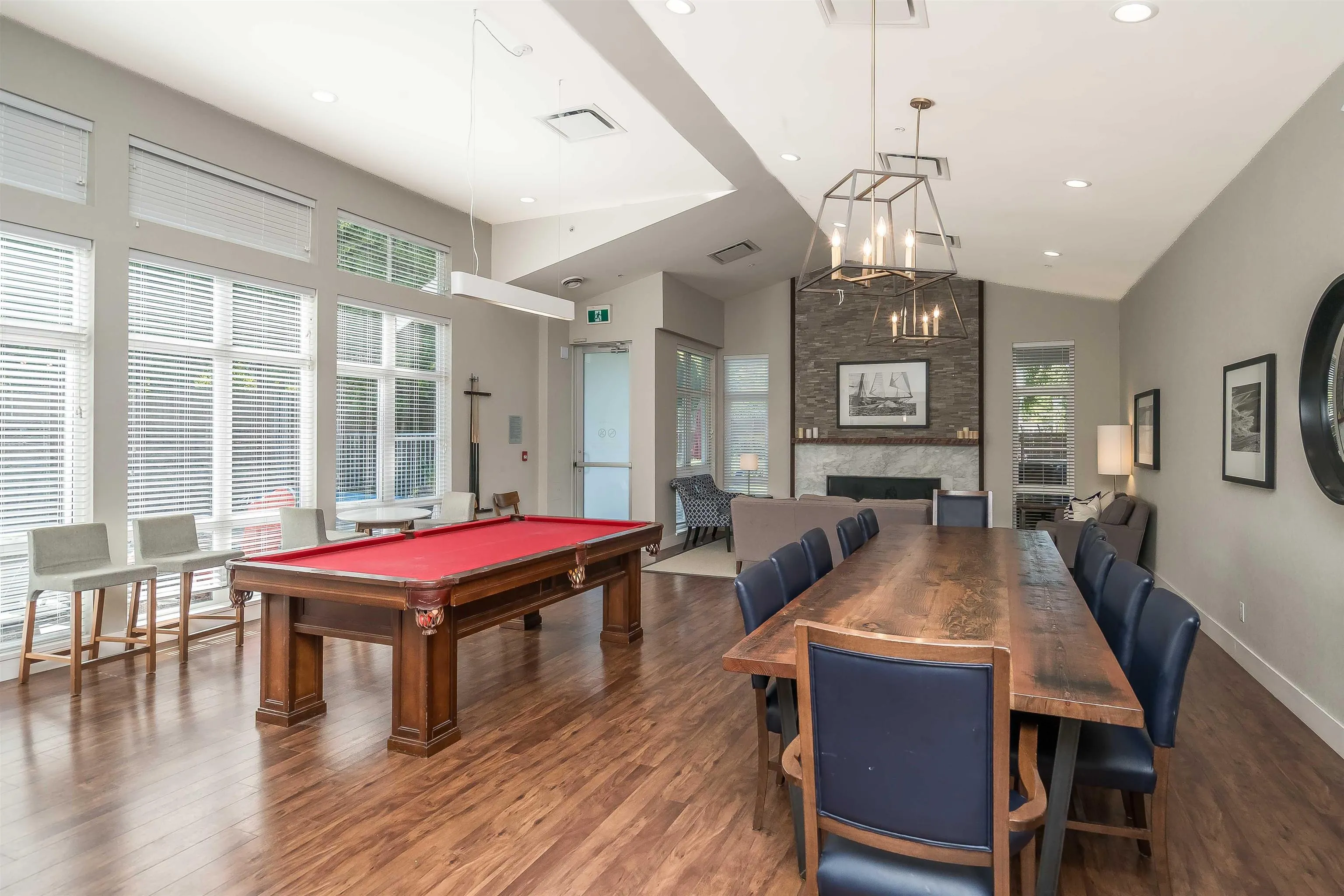 8 15918 Mountain View Drive