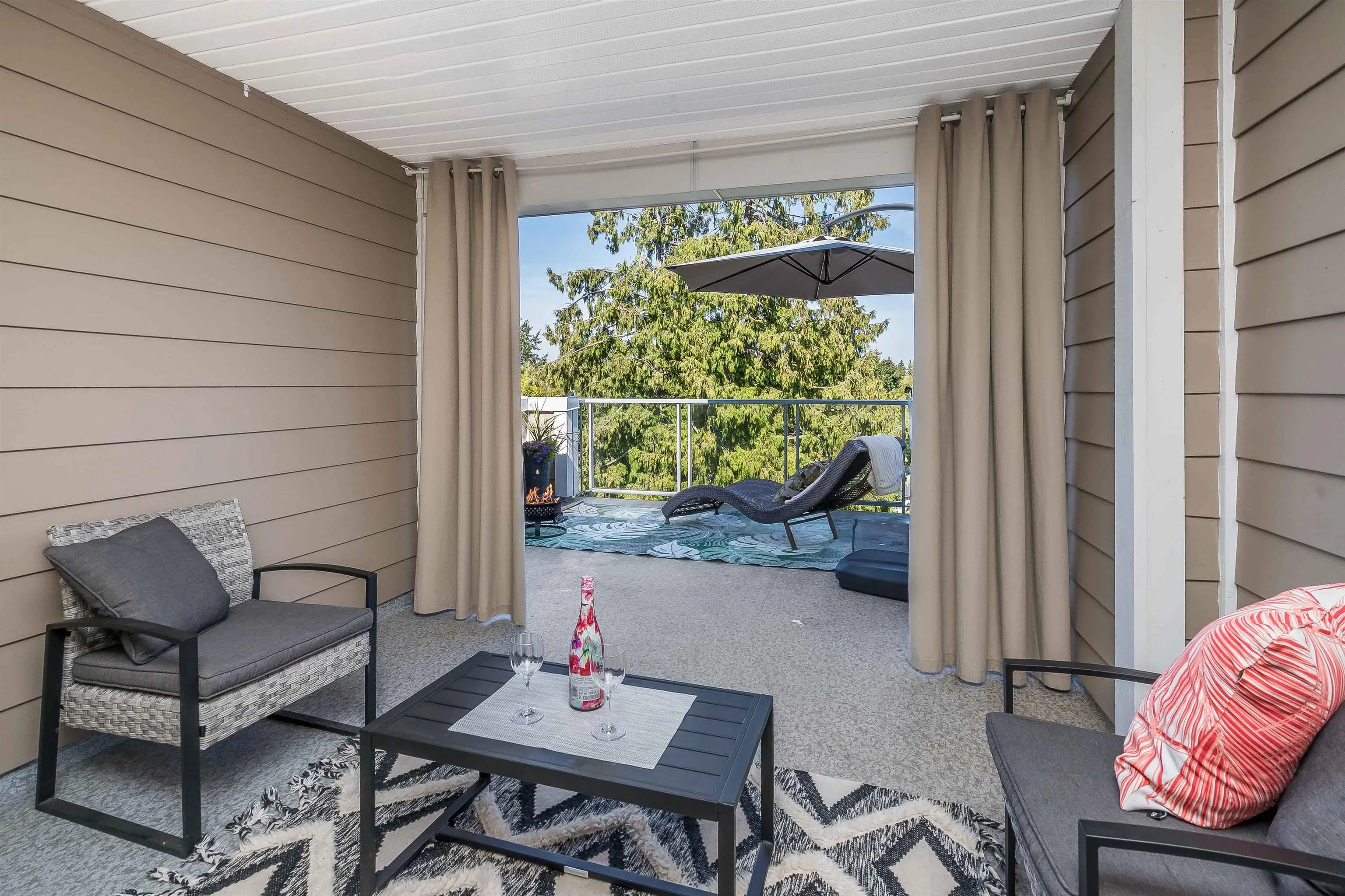 8 15918 Mountain View Drive