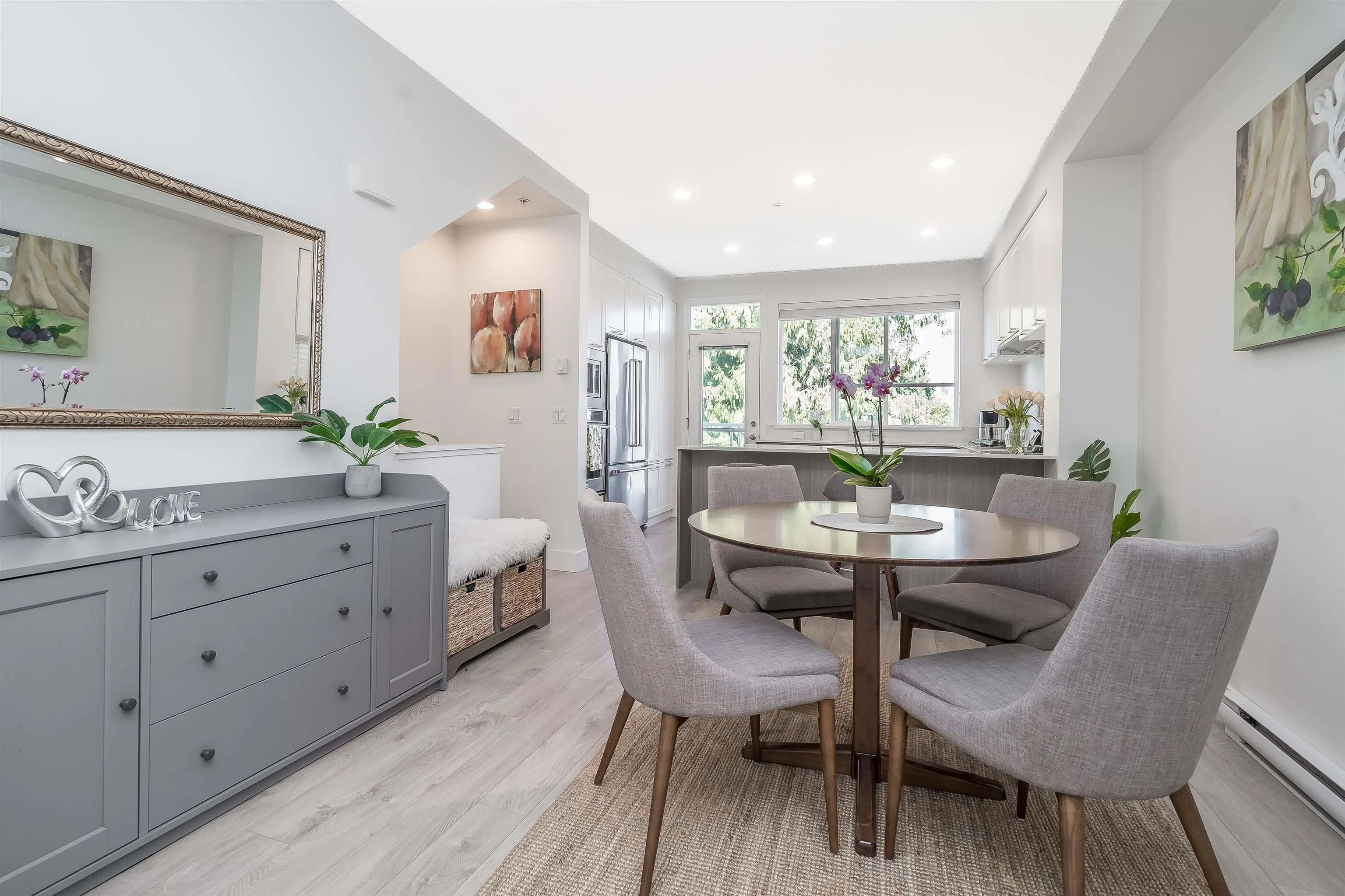 8 15918 Mountain View Drive