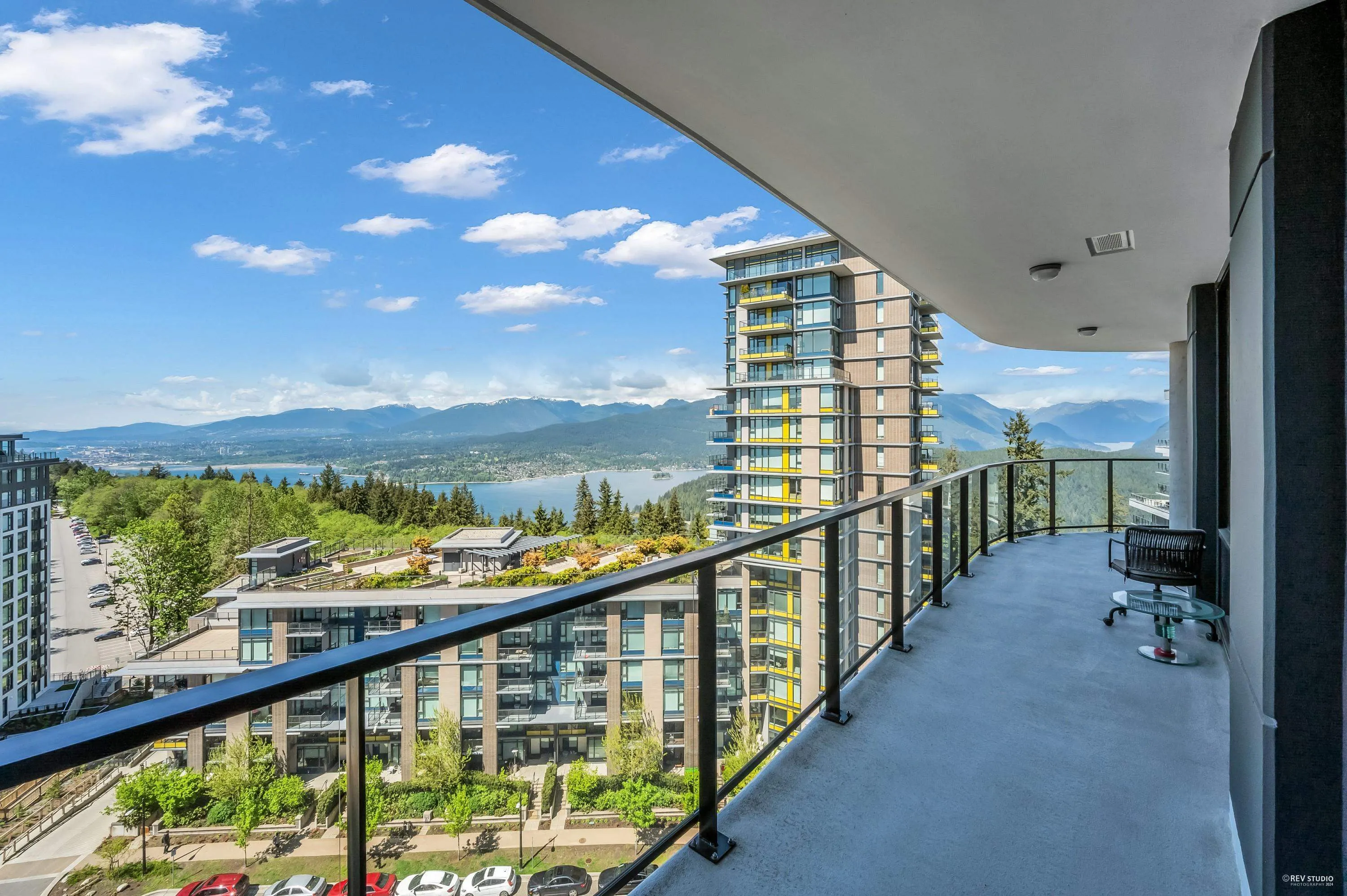 1201 8761 University Crescent