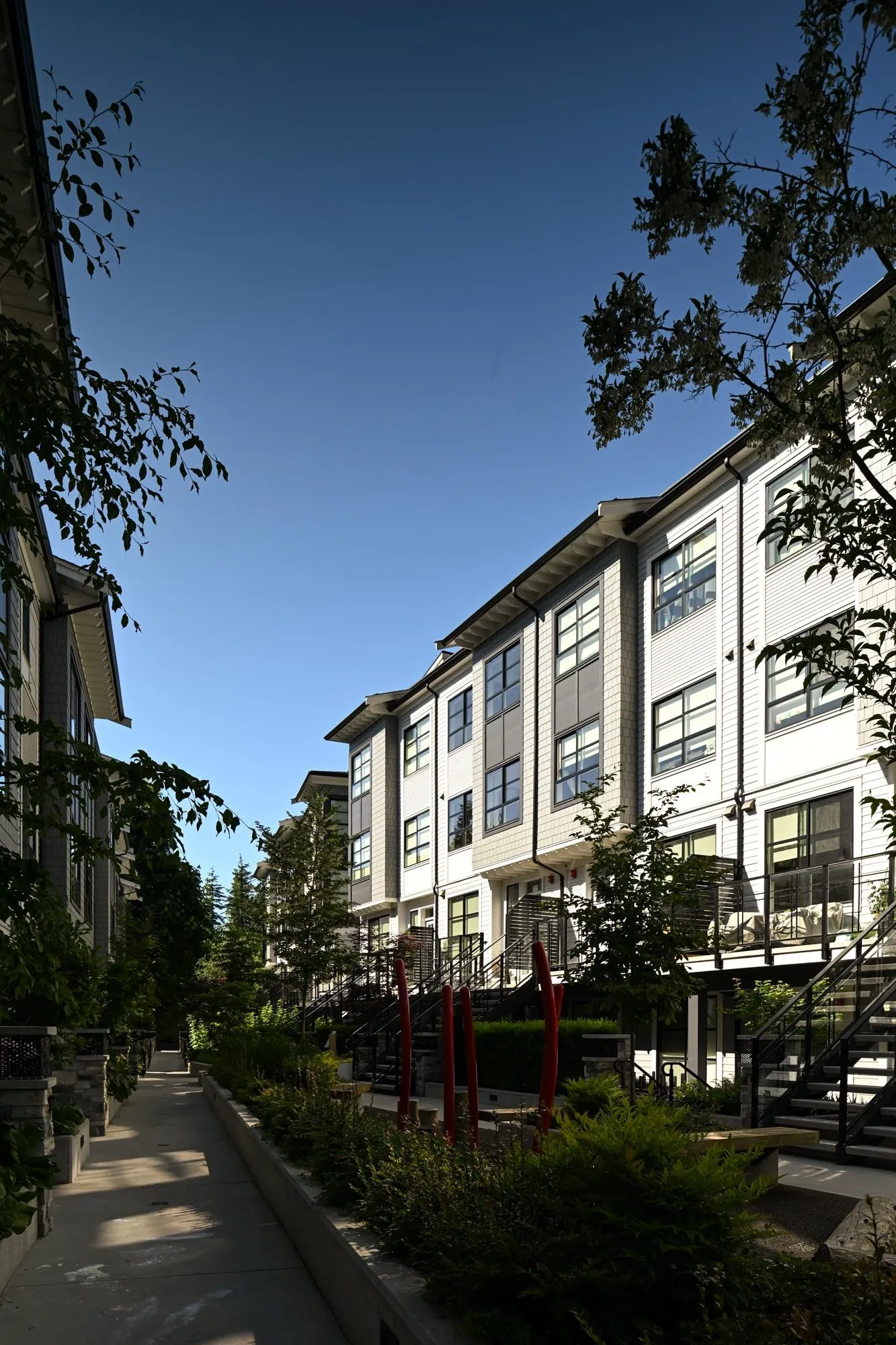 207 2045 Heritage Park Lane
