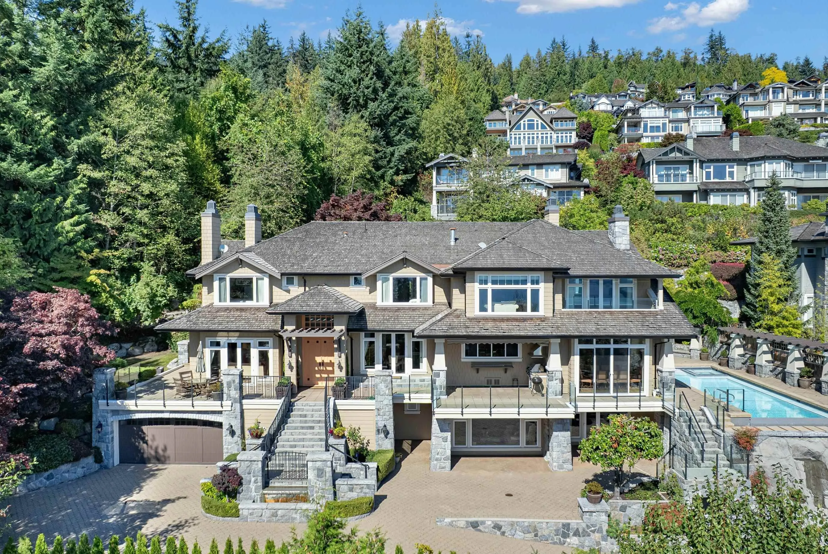 2495 Hudson Court