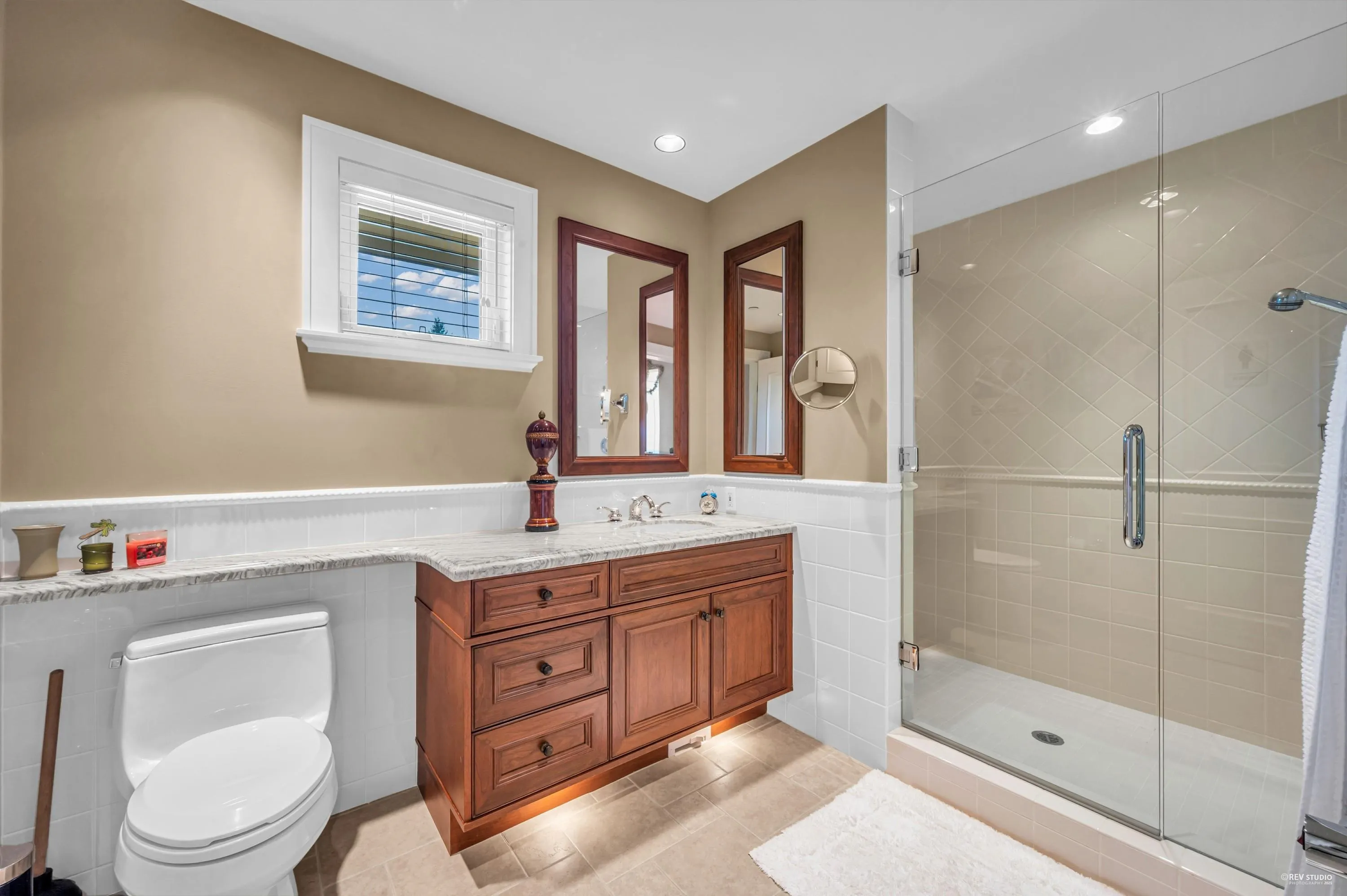 2495 Hudson Court