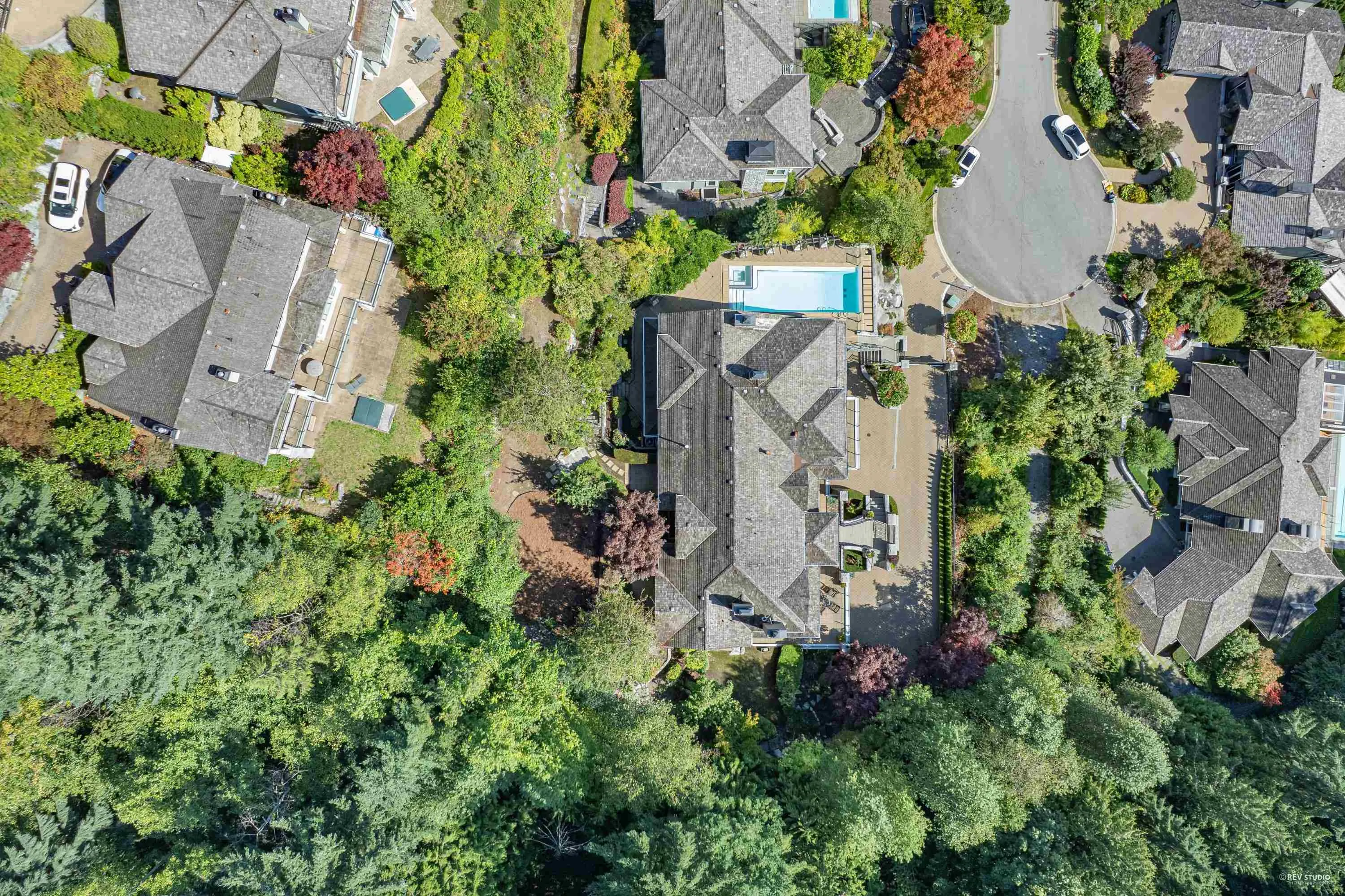 2495 Hudson Court