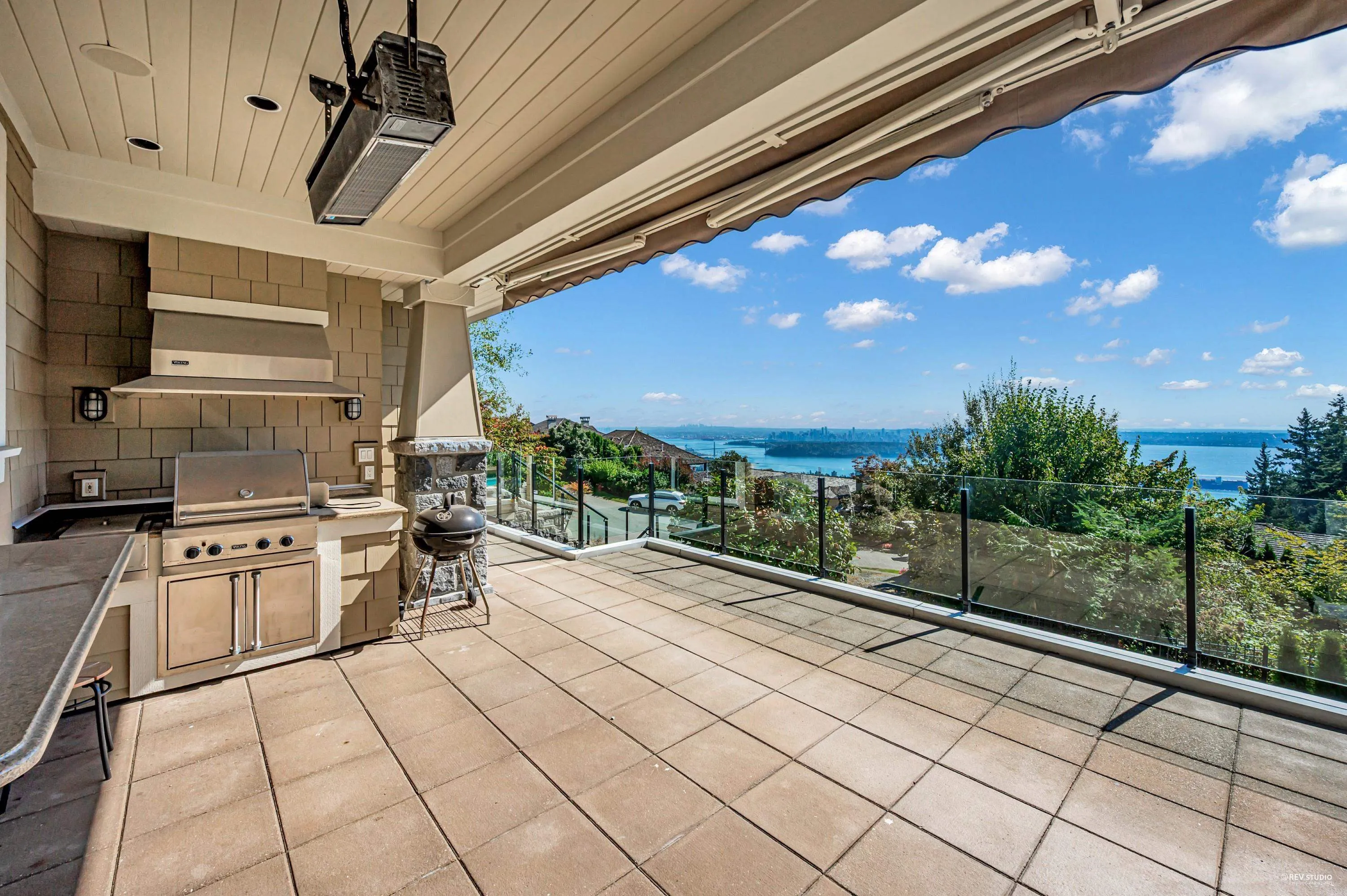 2495 Hudson Court