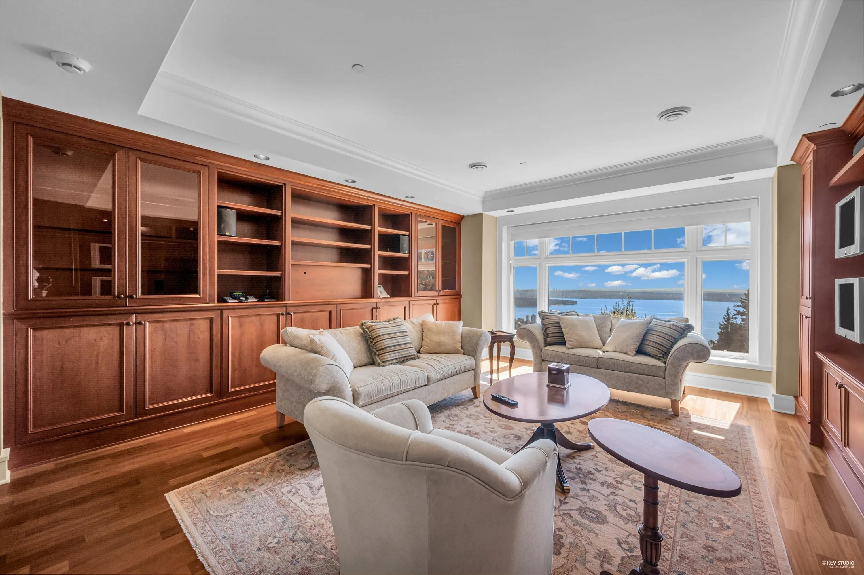 2495 Hudson Court