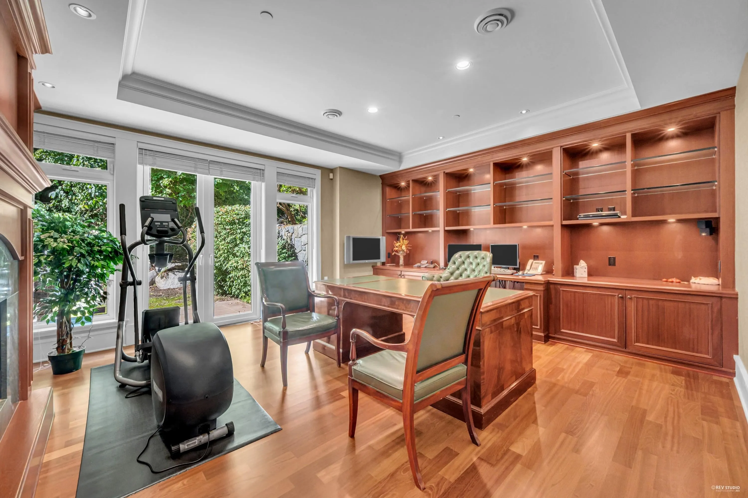 2495 Hudson Court