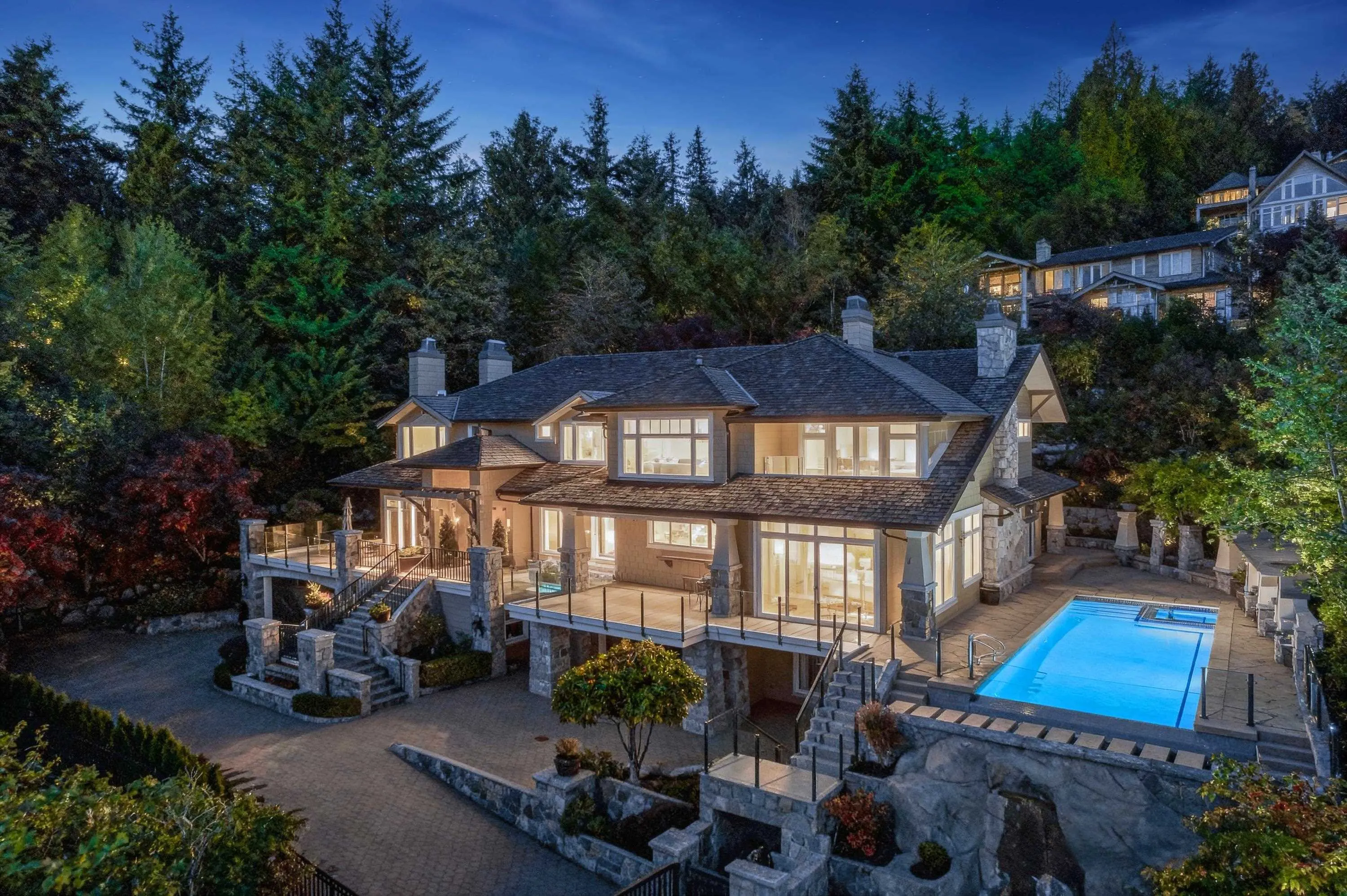 2495 Hudson Court