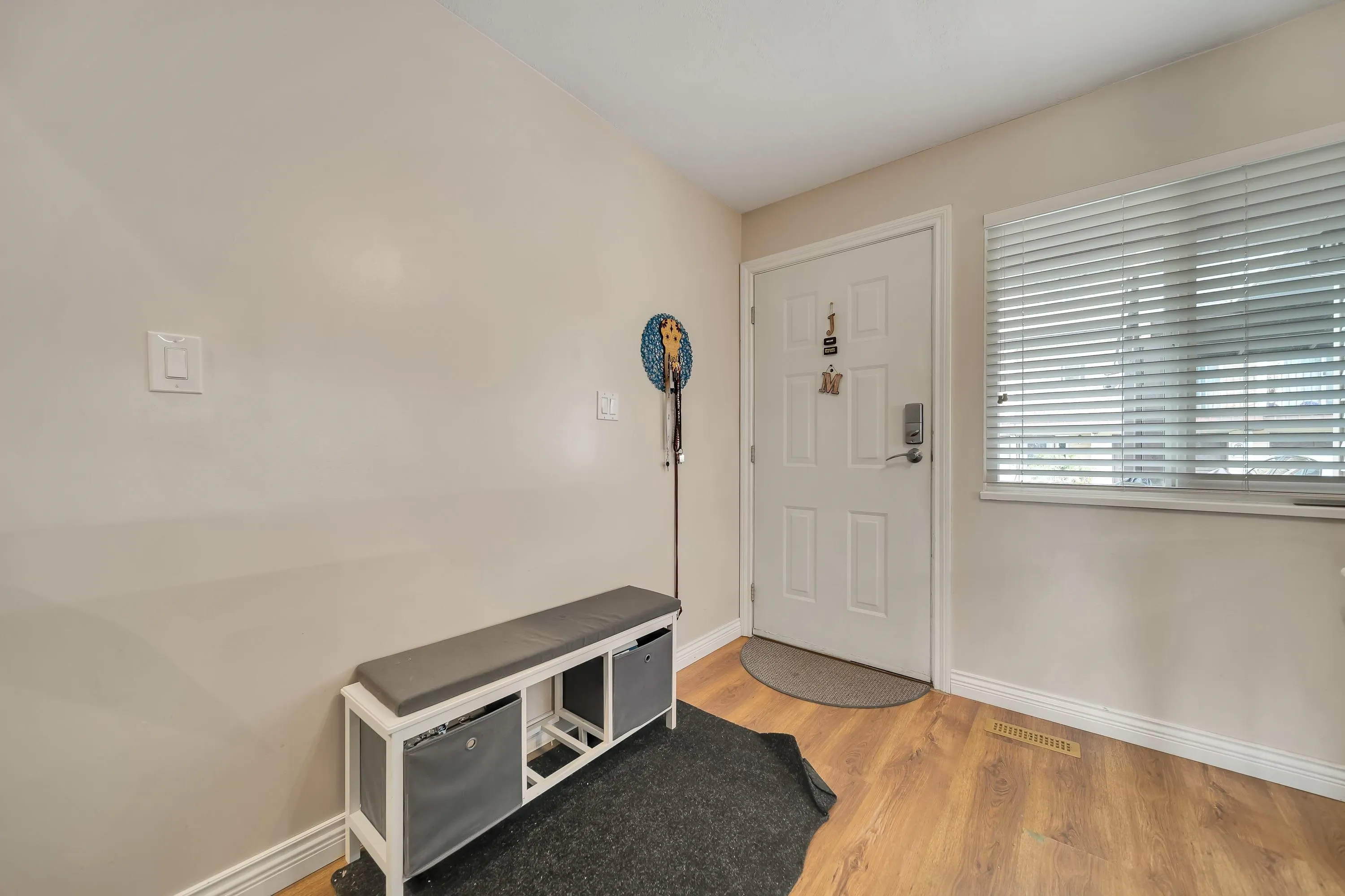 84 27272 32 Avenue