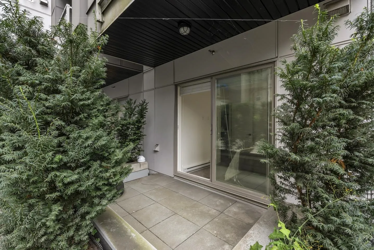 B108 9689 140 Street