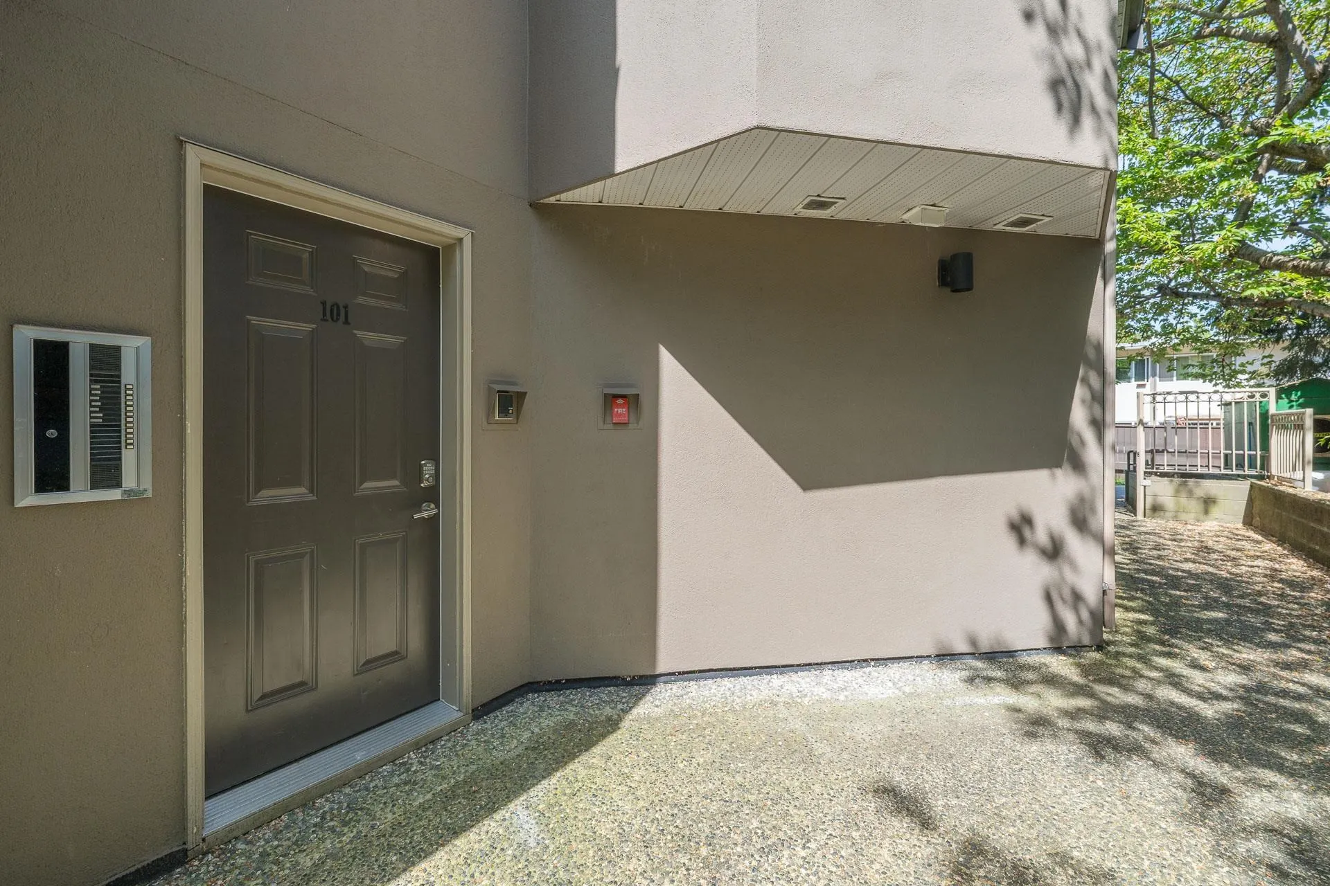 1959 W 2nd Avenue