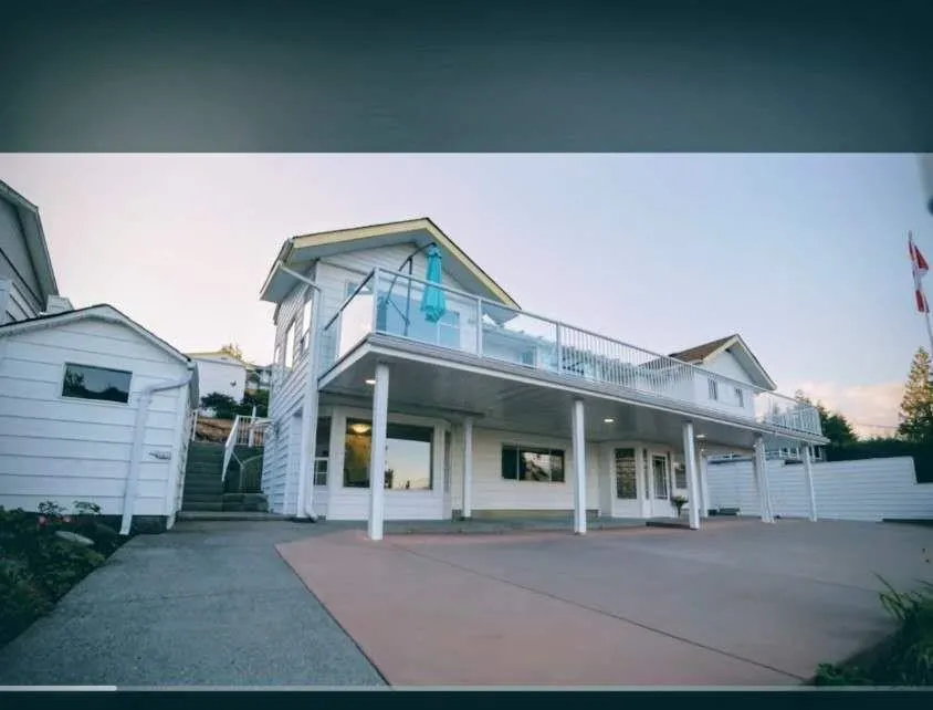 1021 Tuxedo Drive