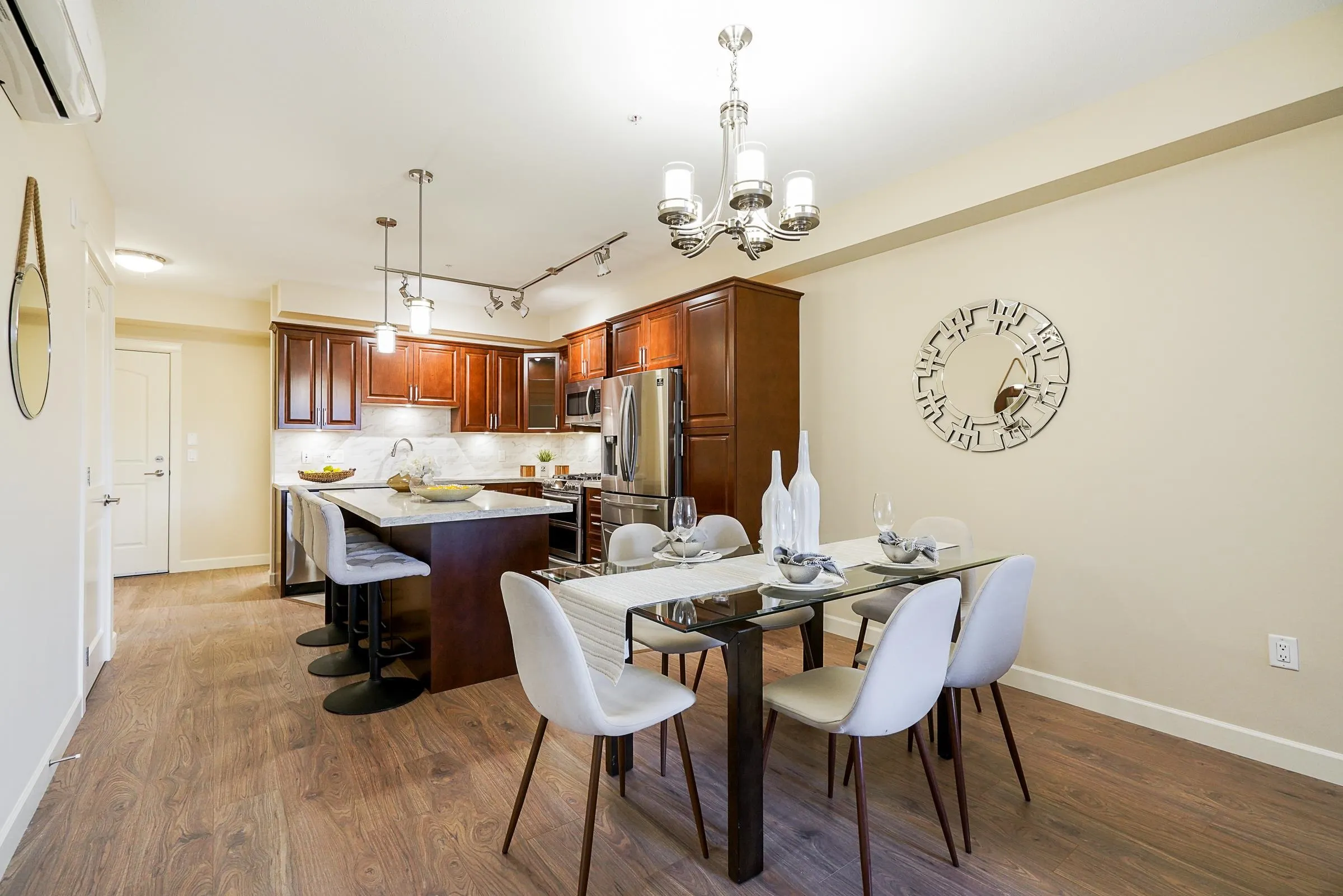 409 14588 Mcdougall Drive
