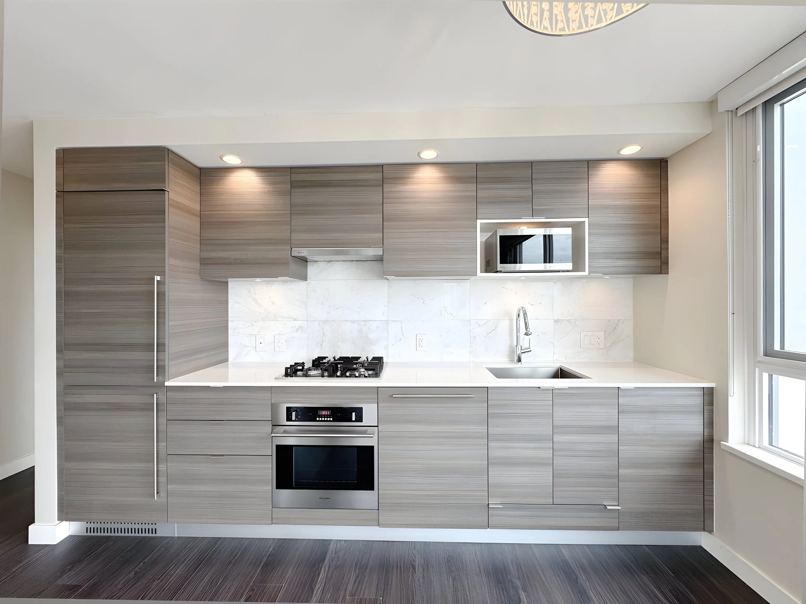 1908 602 Como Lake Avenue
