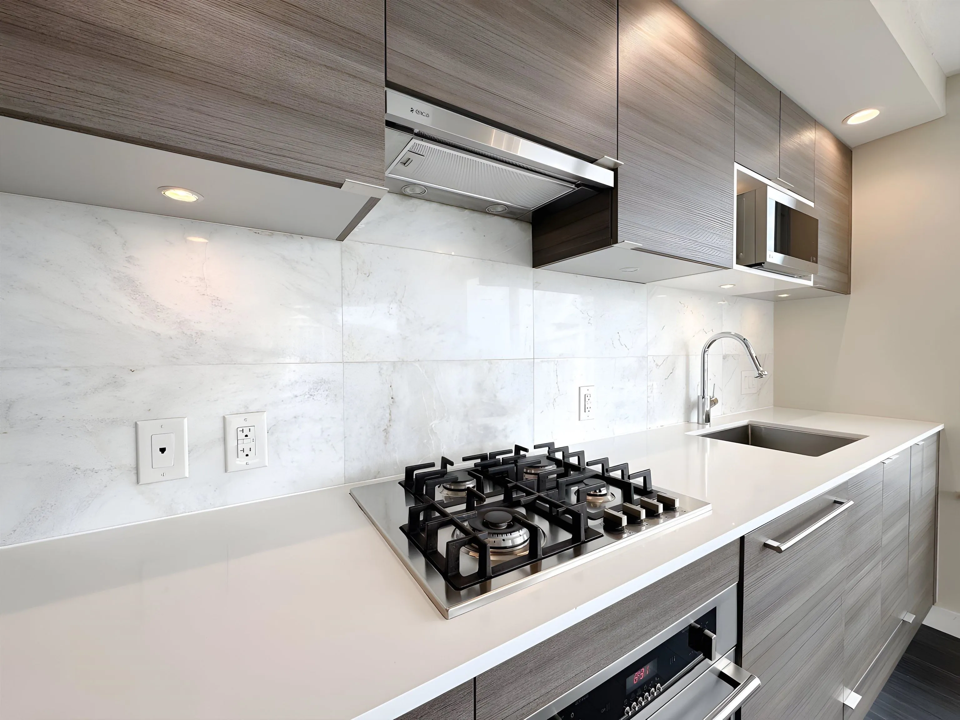 1908 602 Como Lake Avenue