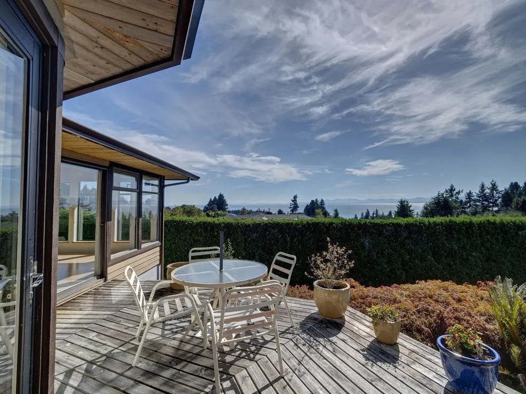 5170 Ridgeview Drive