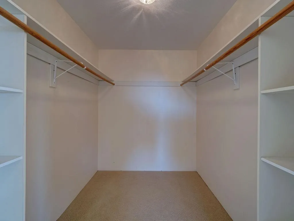 5170 Ridgeview Drive