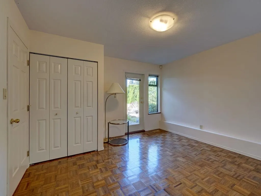 5170 Ridgeview Drive