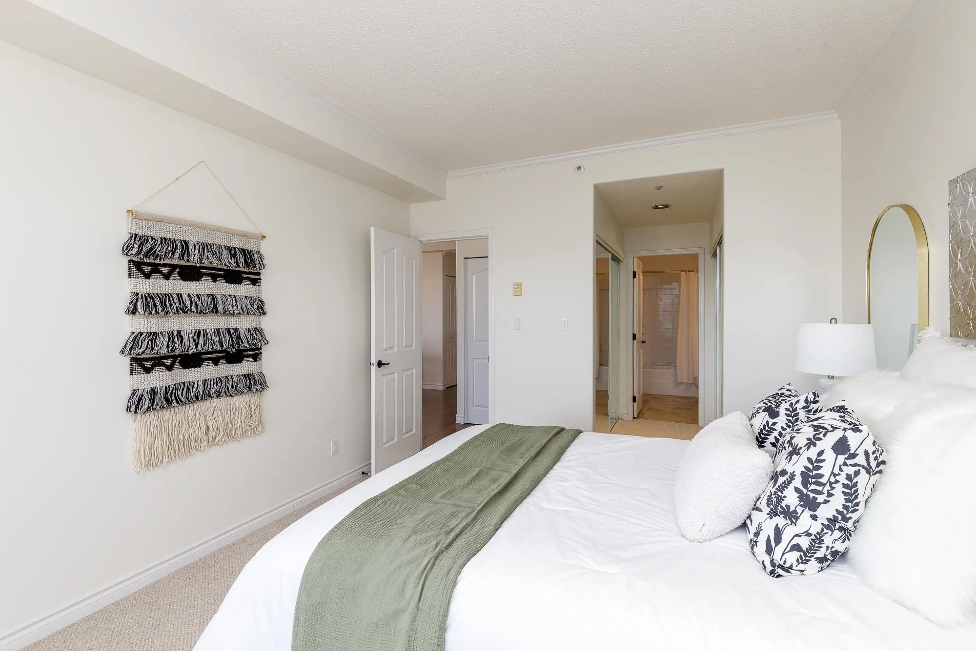 1501 3190 Gladwin Road