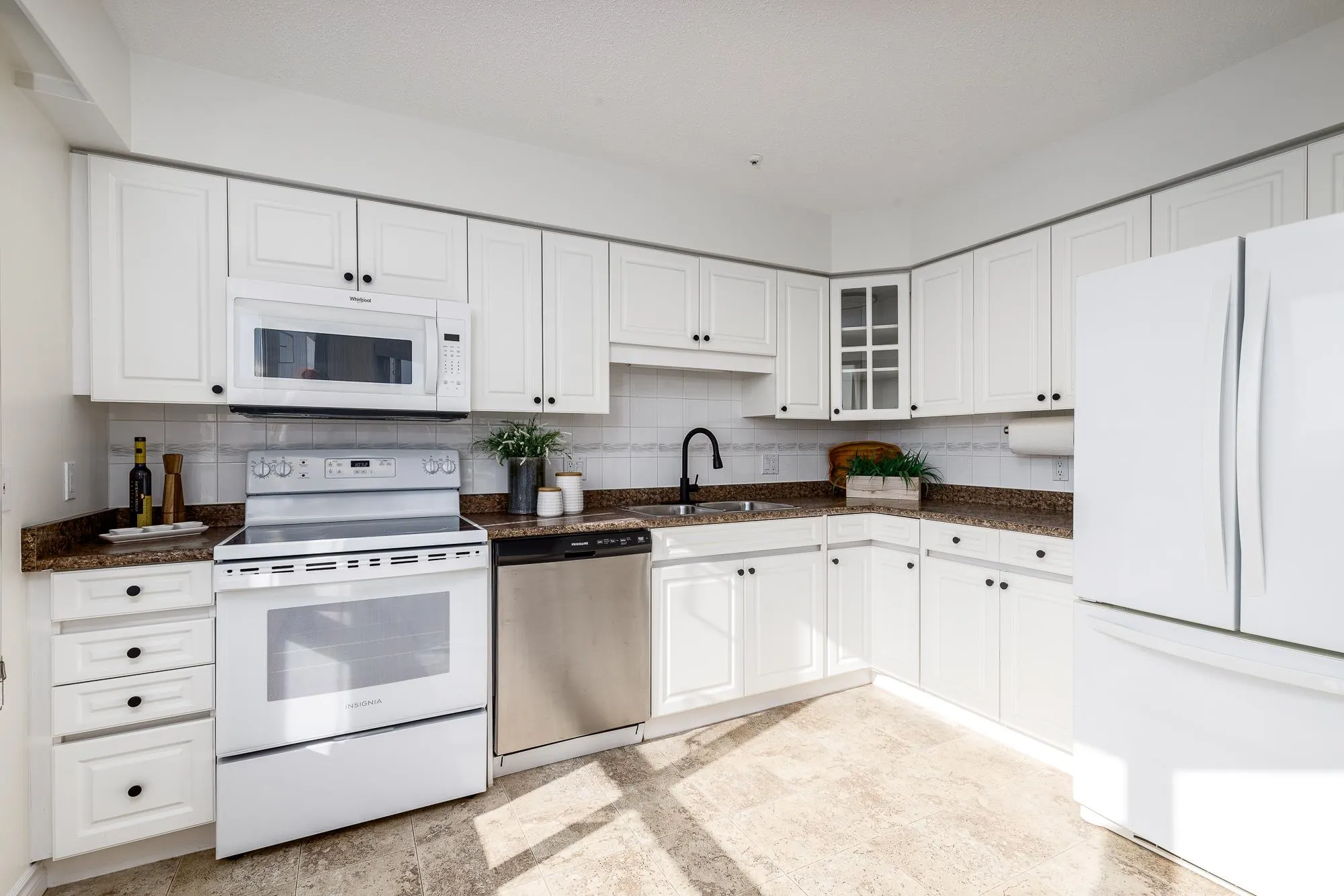 1501 3190 Gladwin Road